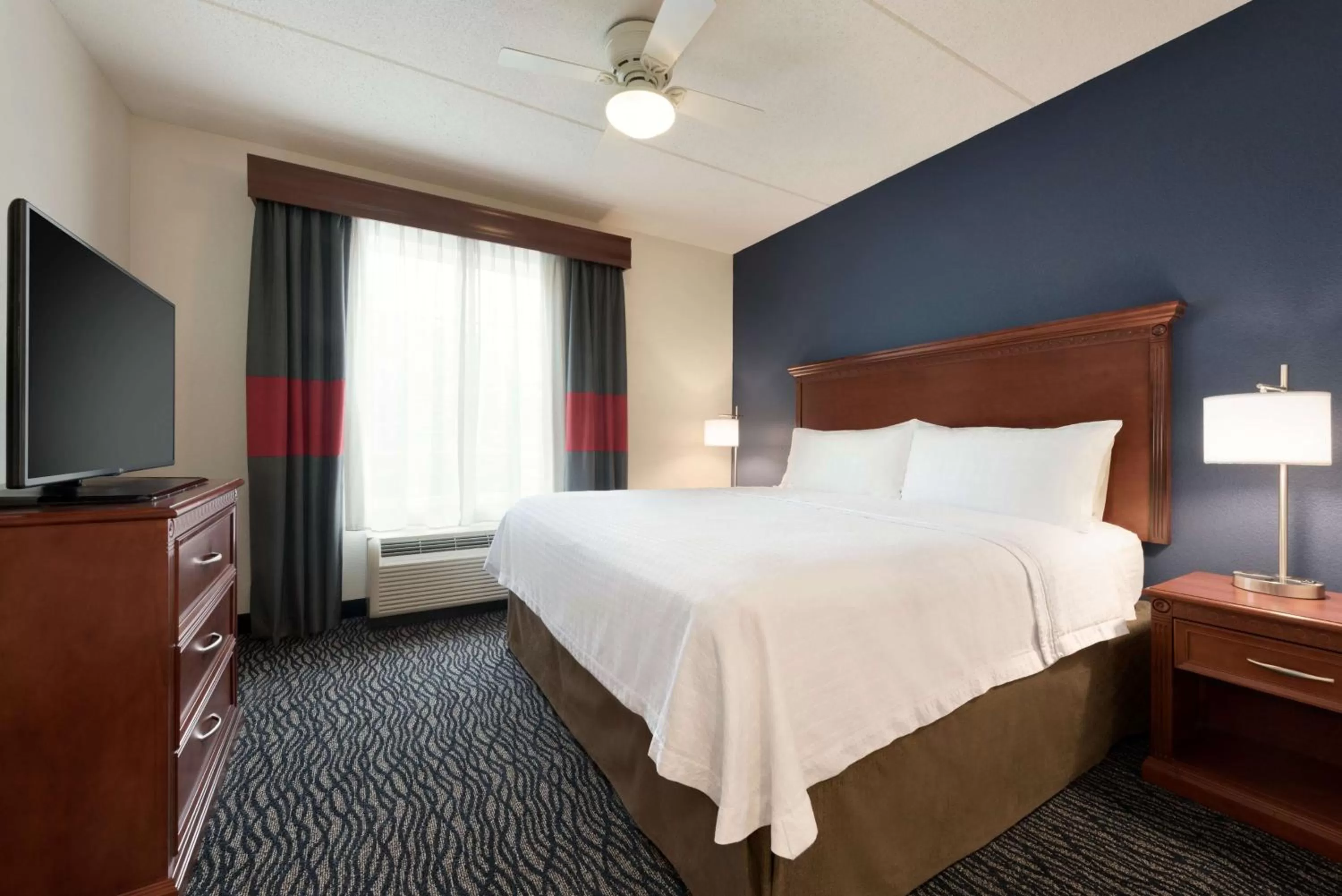 Bed in Homewood Suites by Hilton Madison West