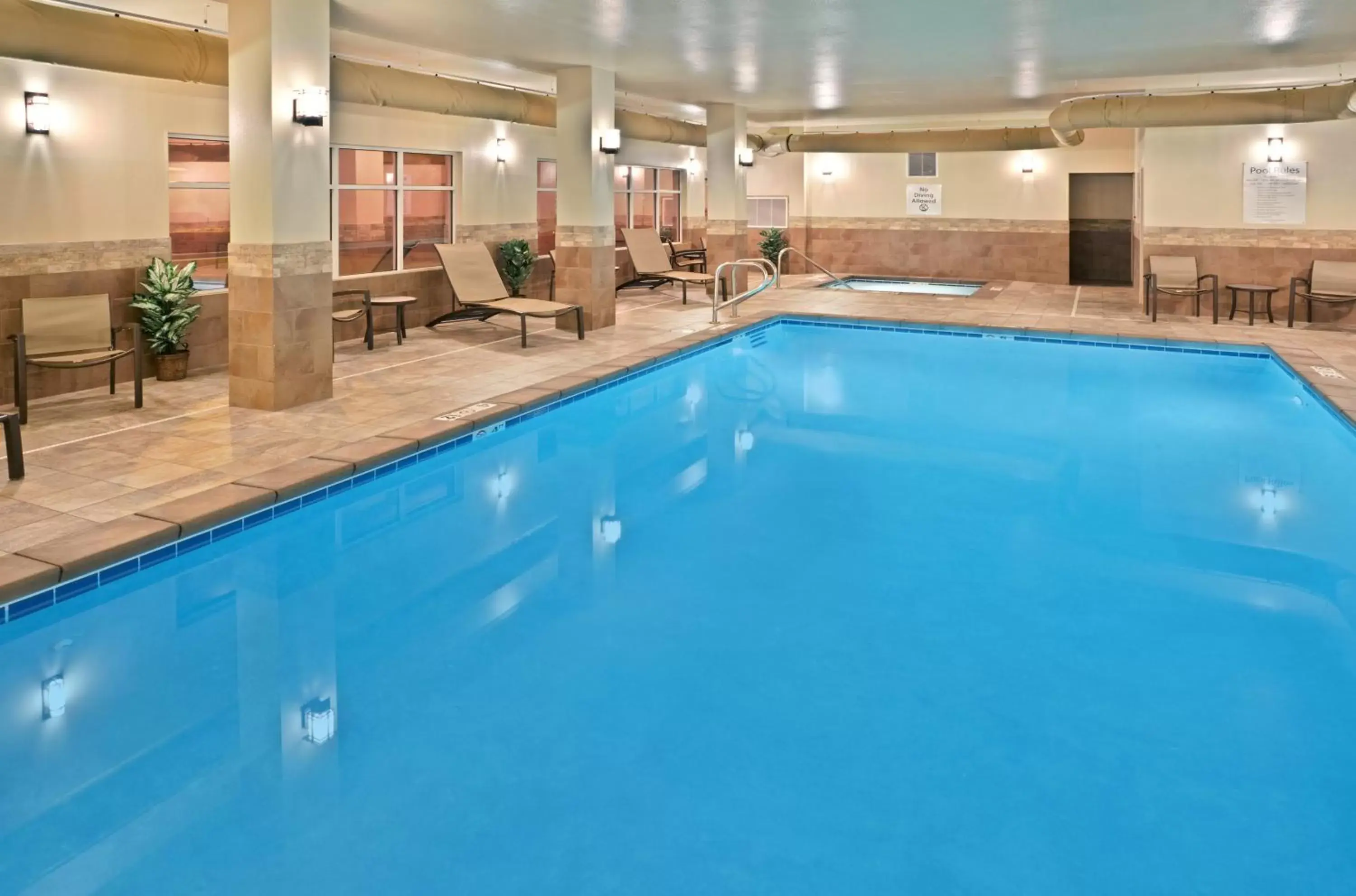 Swimming Pool in Holiday Inn Express Hotel Twin Falls, an IHG Hotel