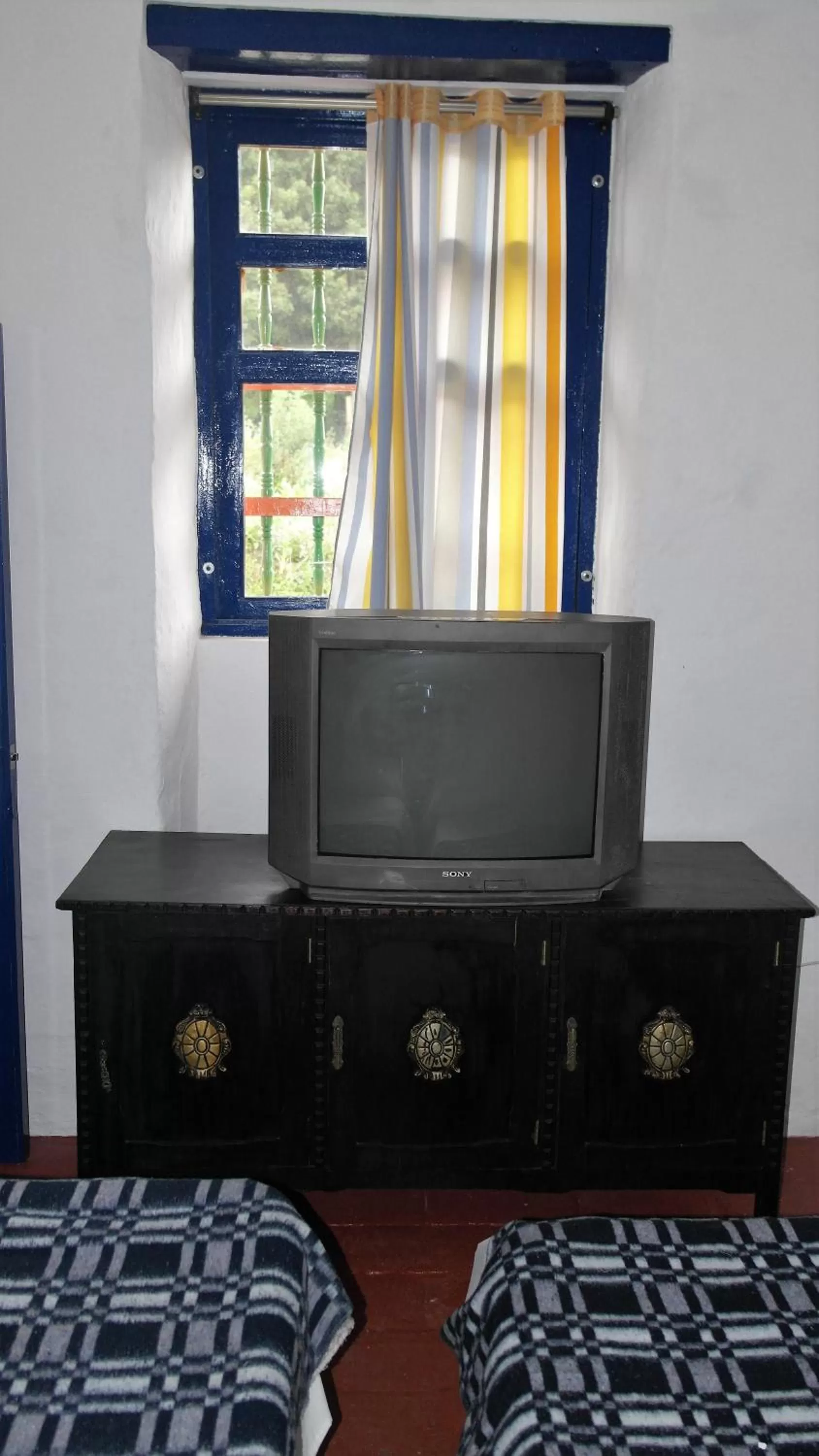 TV/Entertainment Center in Posada Turistica Nakku