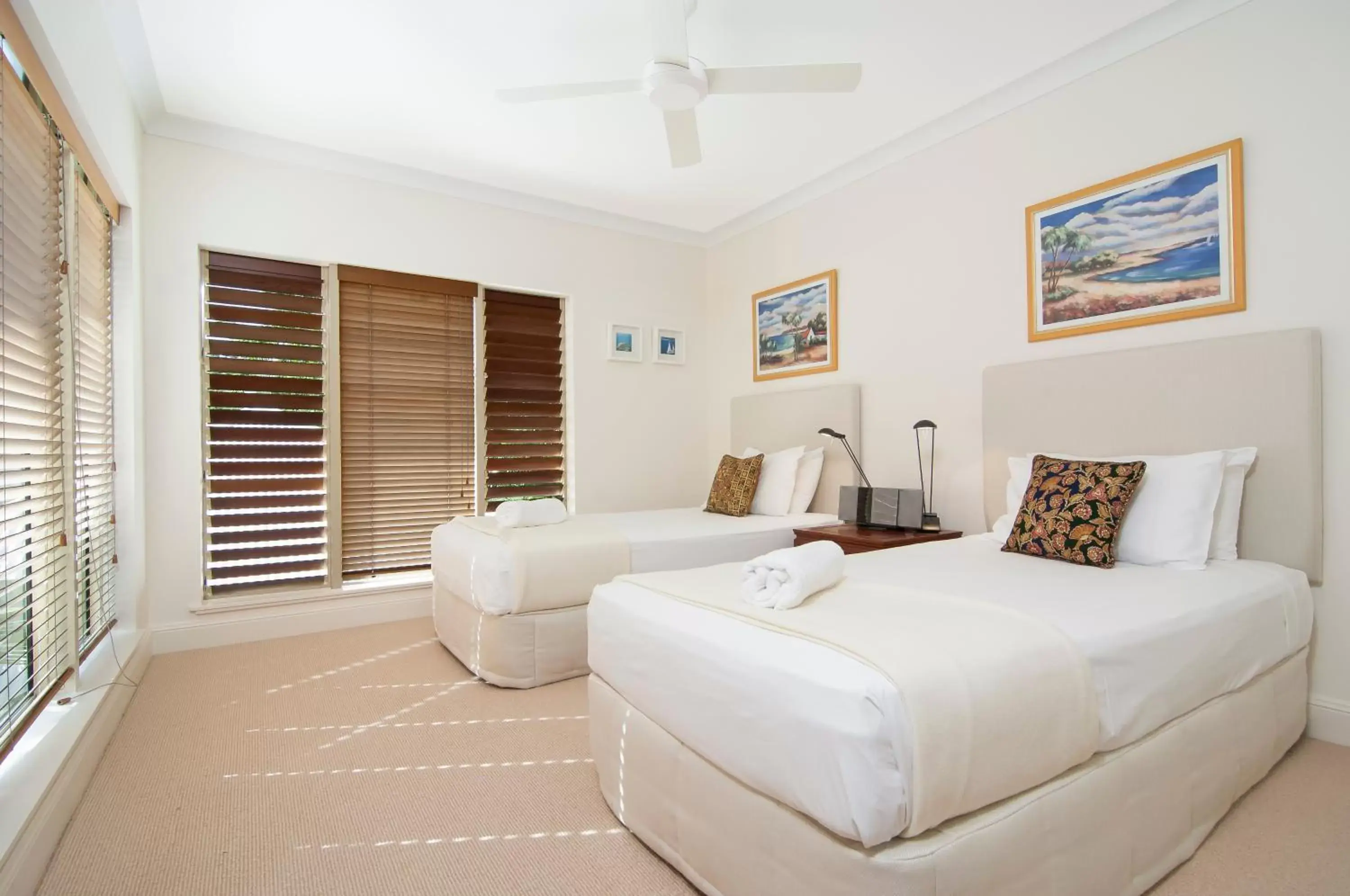 Photo of the whole room, Bed in Paradise Links Resort Port Douglas