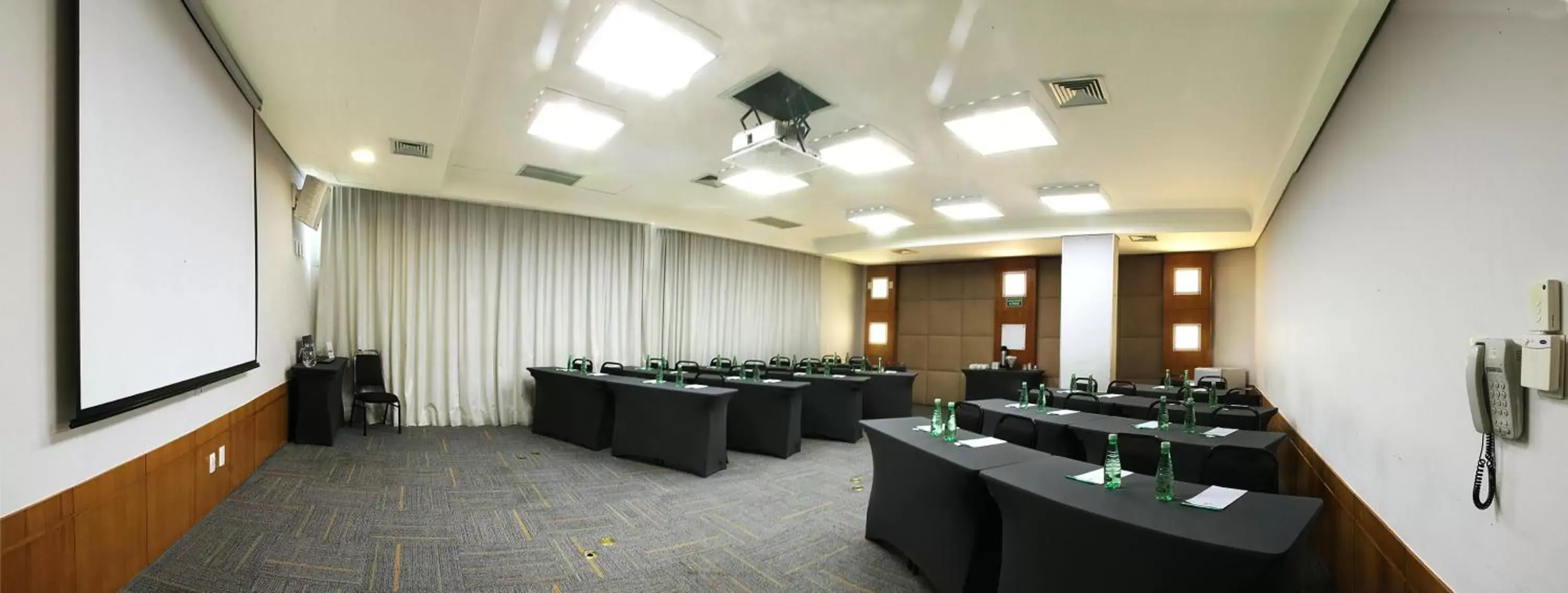 Meeting/conference room in Bourbon Belo Horizonte Savassi
