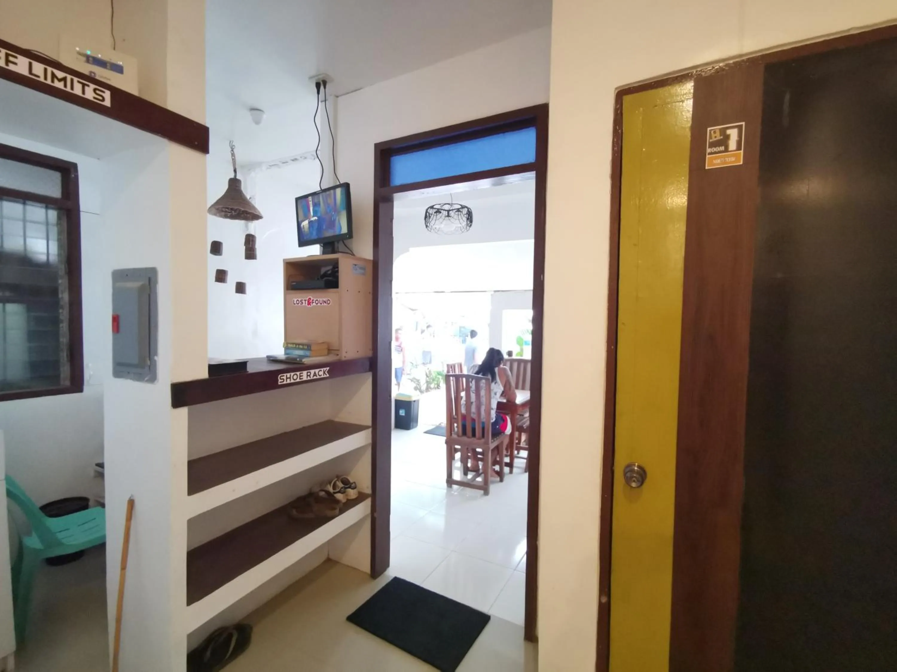 Lobby or reception, Bed in One Hostel - El Nido
