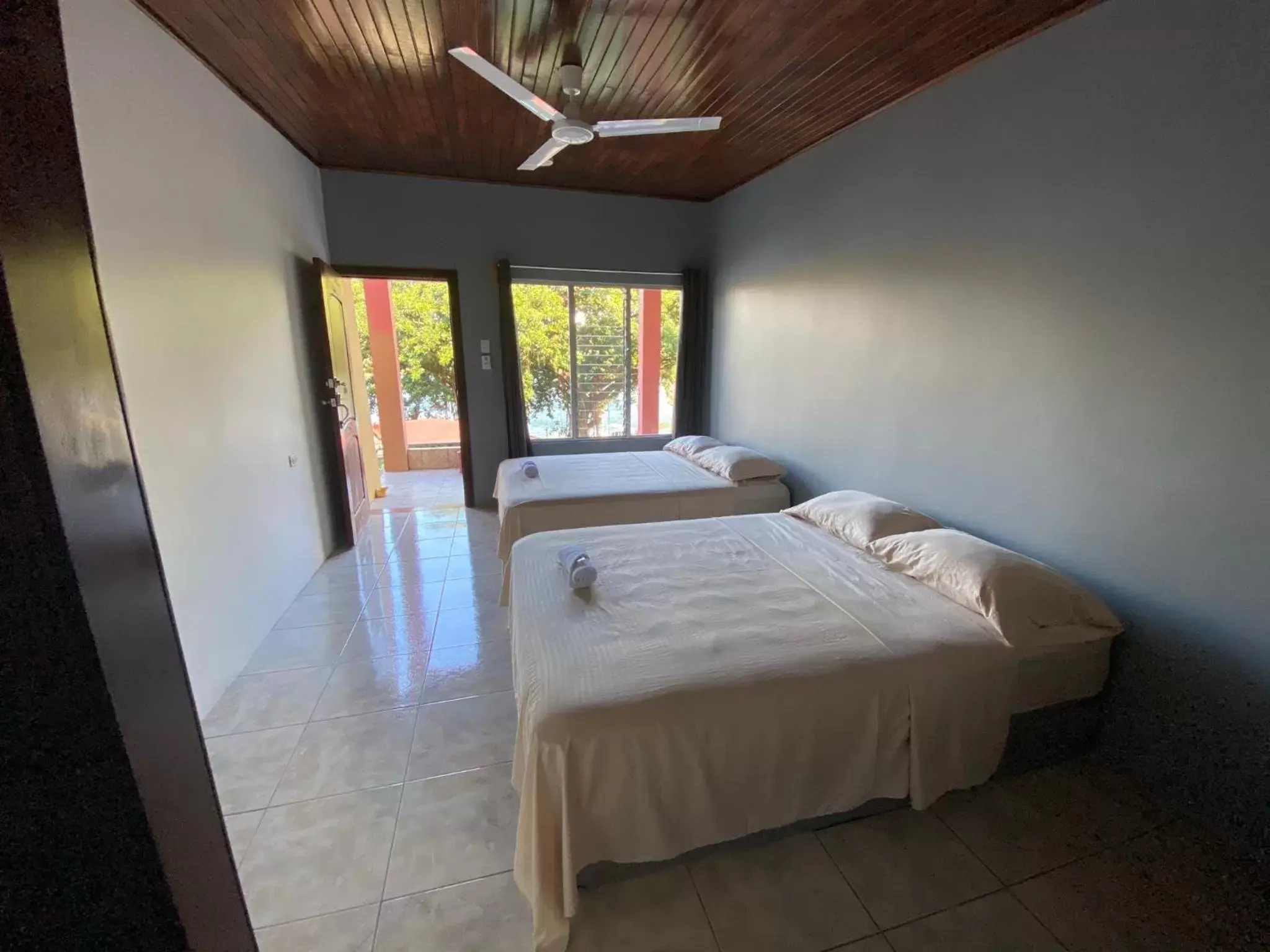 Property building, Bed in Hotel Puerto San Luis