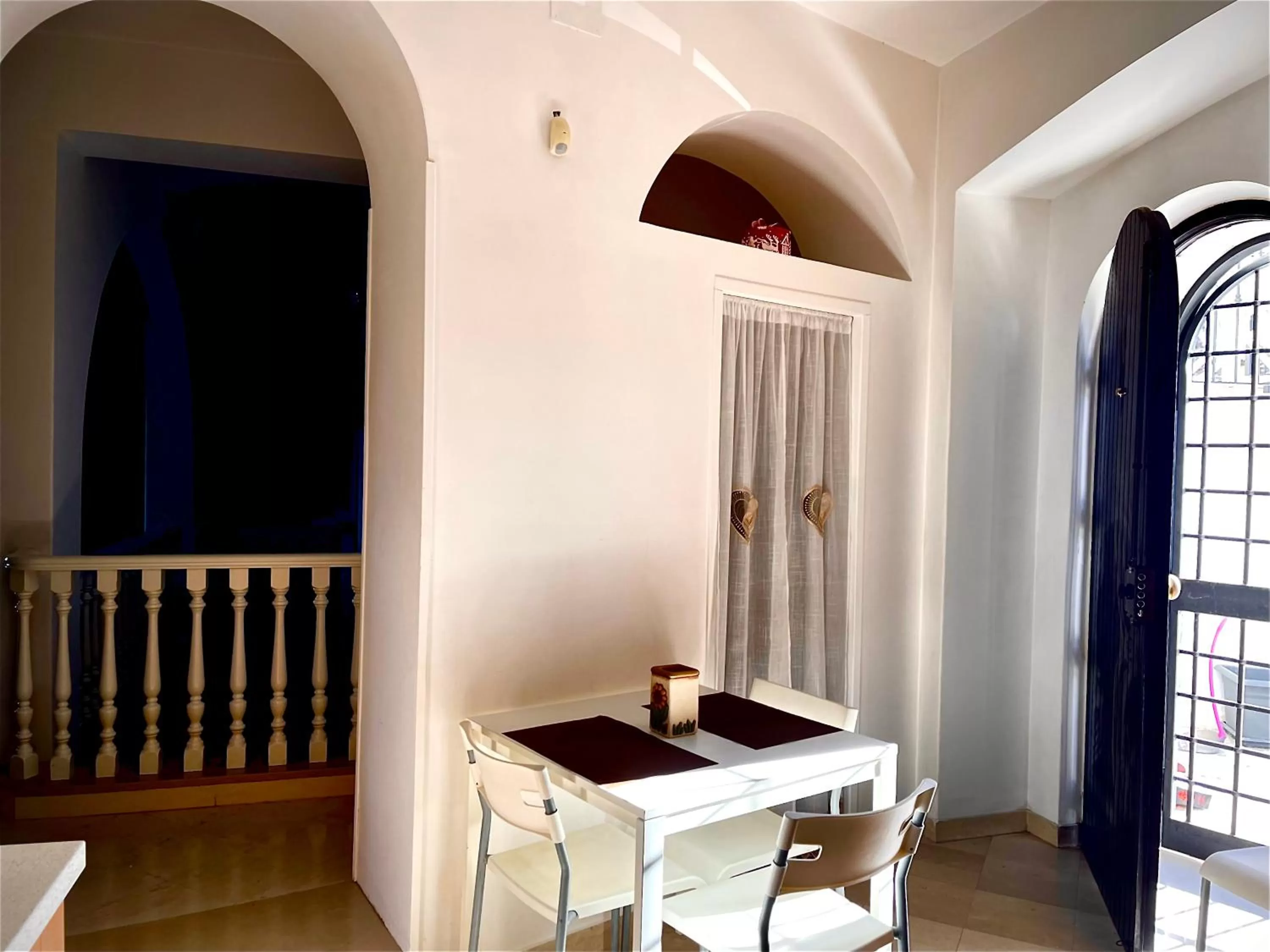 Dining area in Villa Pignatelli