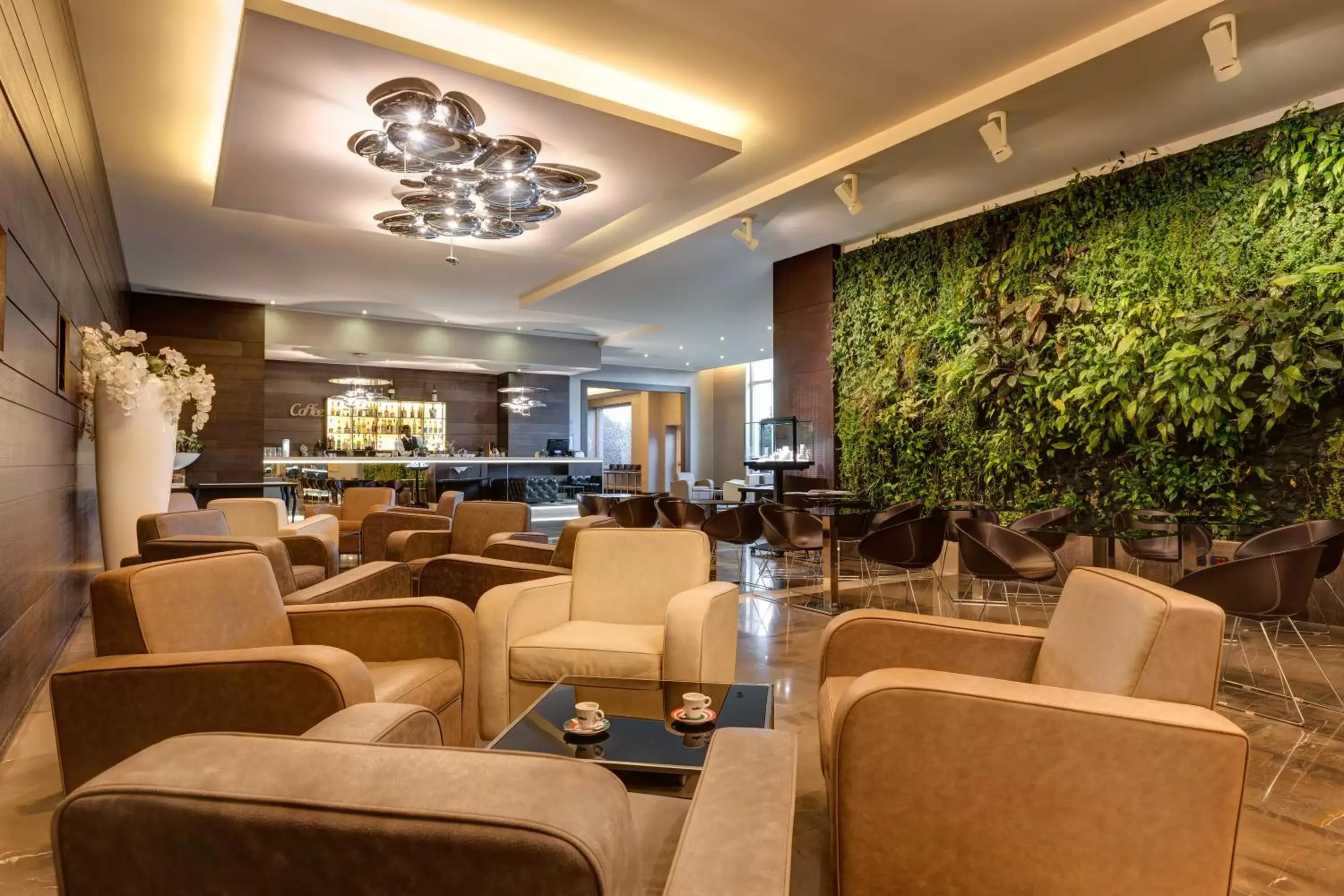 Lounge or bar, Lounge/Bar in Klima Hotel Milano Fiere