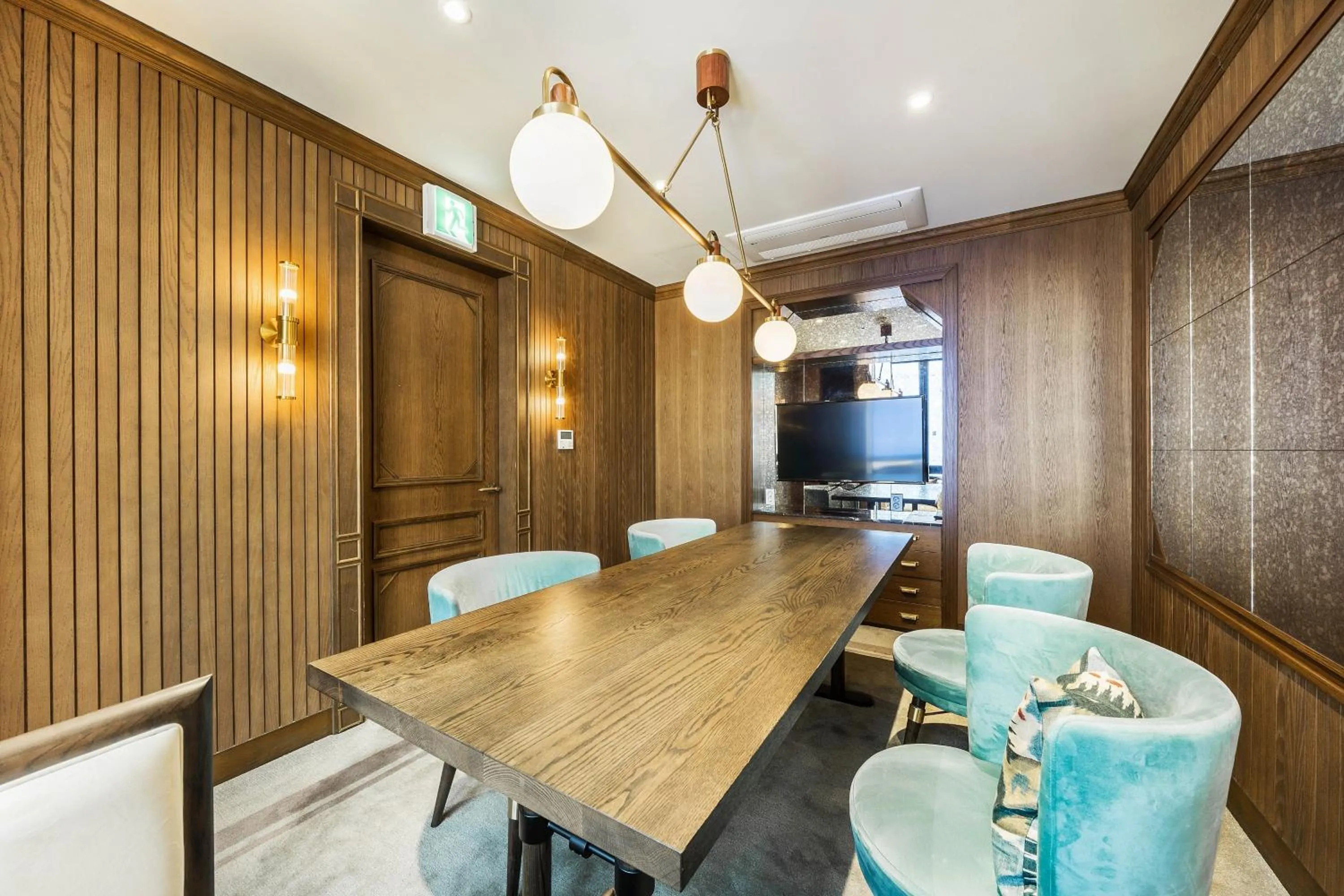 Business facilities in Hotel Crescendo Seoul