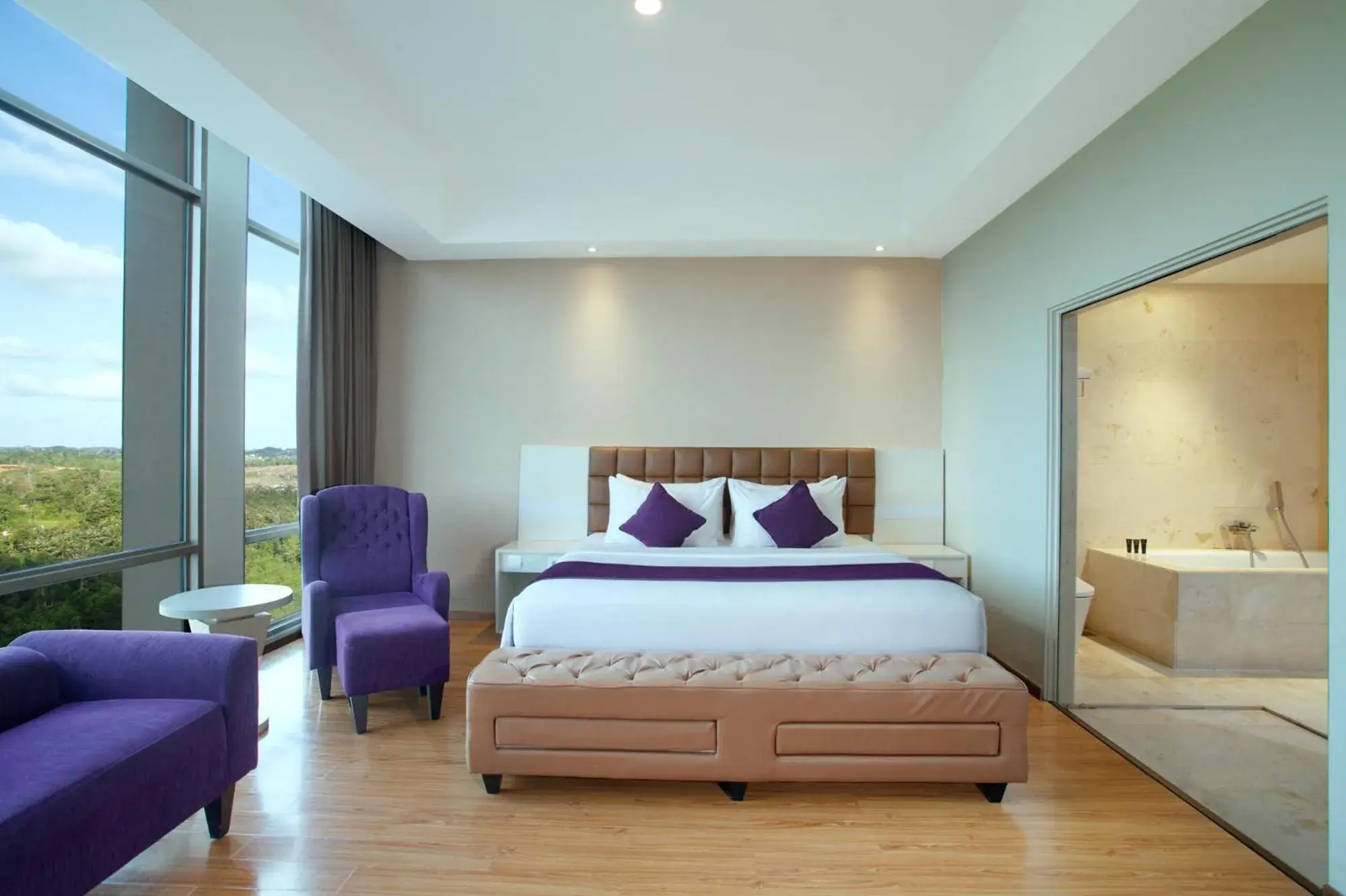 Bed in Platinum Hotel & Convention Hall Balikpapan