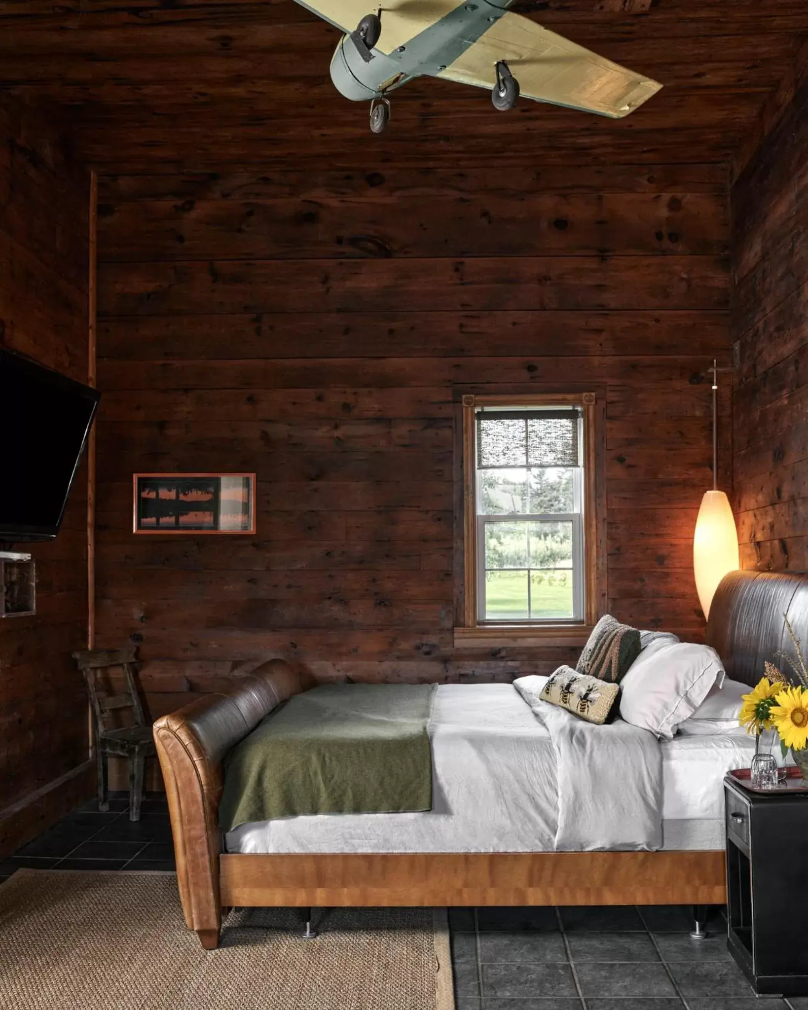 Bedroom, Bed in The Eddie Hotel and Farm