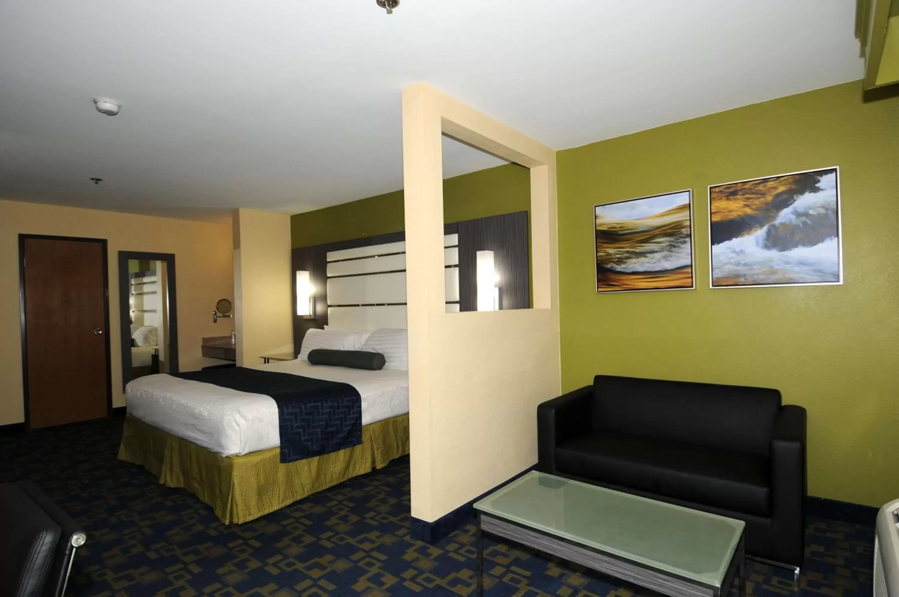 Photo of the whole room in Best Western Antelope Inn & Suites