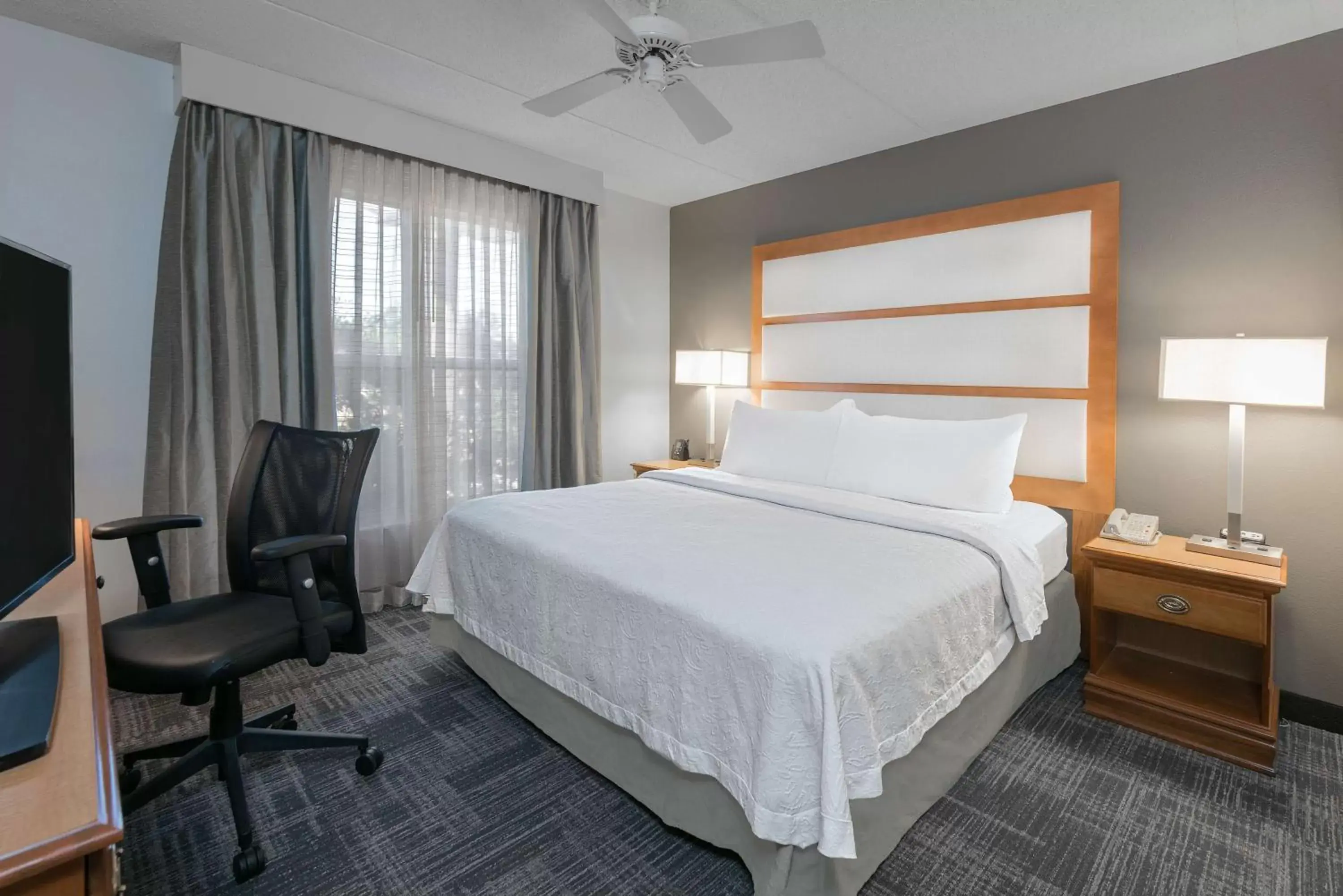 Bedroom, Bed in Homewood Suites Phoenix-Metro Center