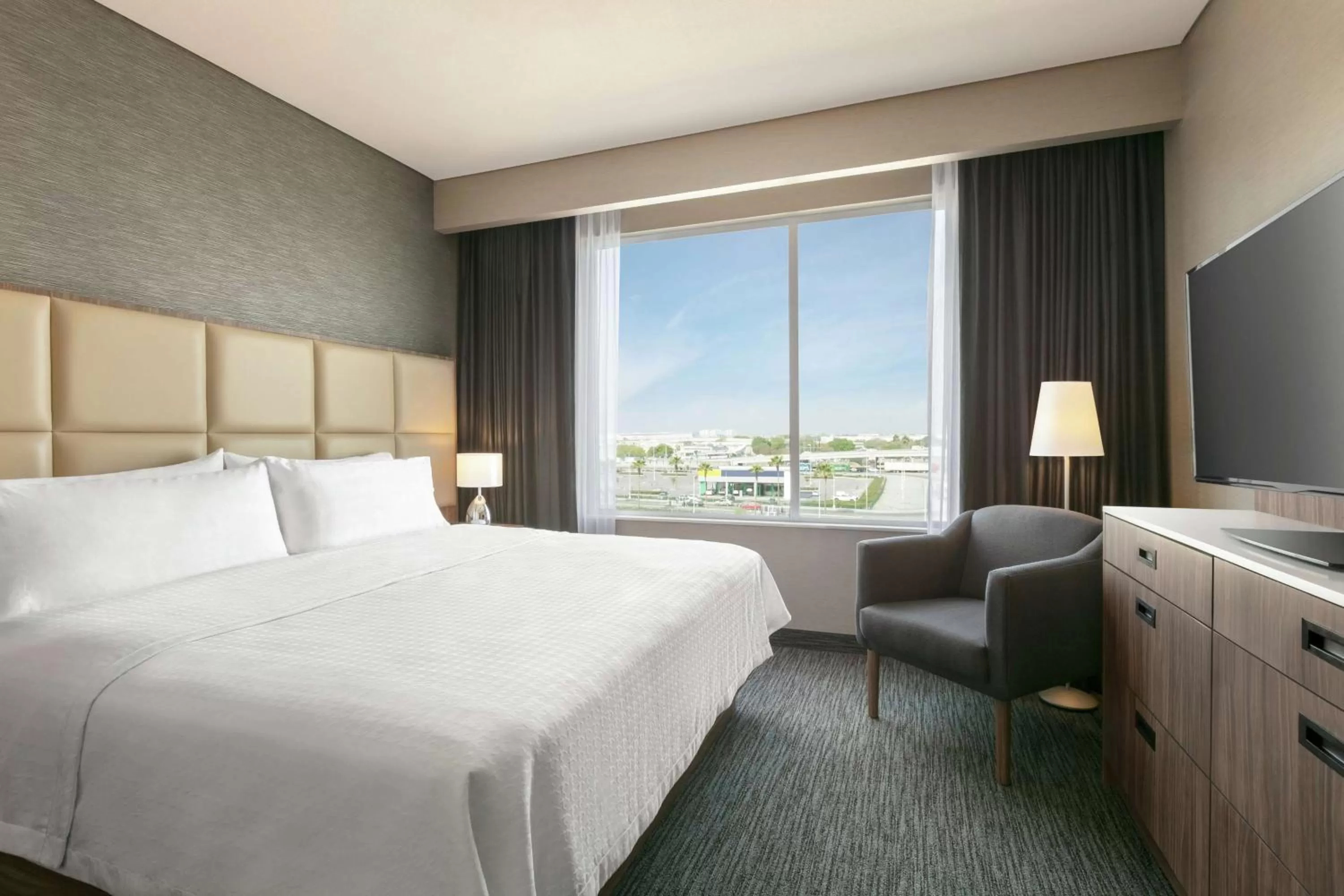 Bedroom, Bed in Homewood Suites By Hilton Monterrey Apodaca