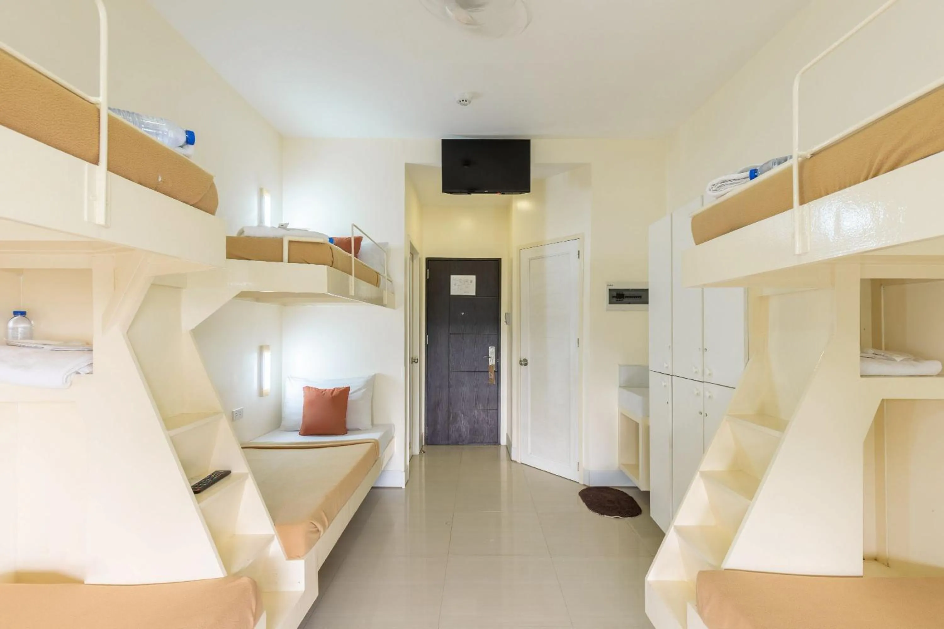 bunk bed in Selah Garden Hotel Manila