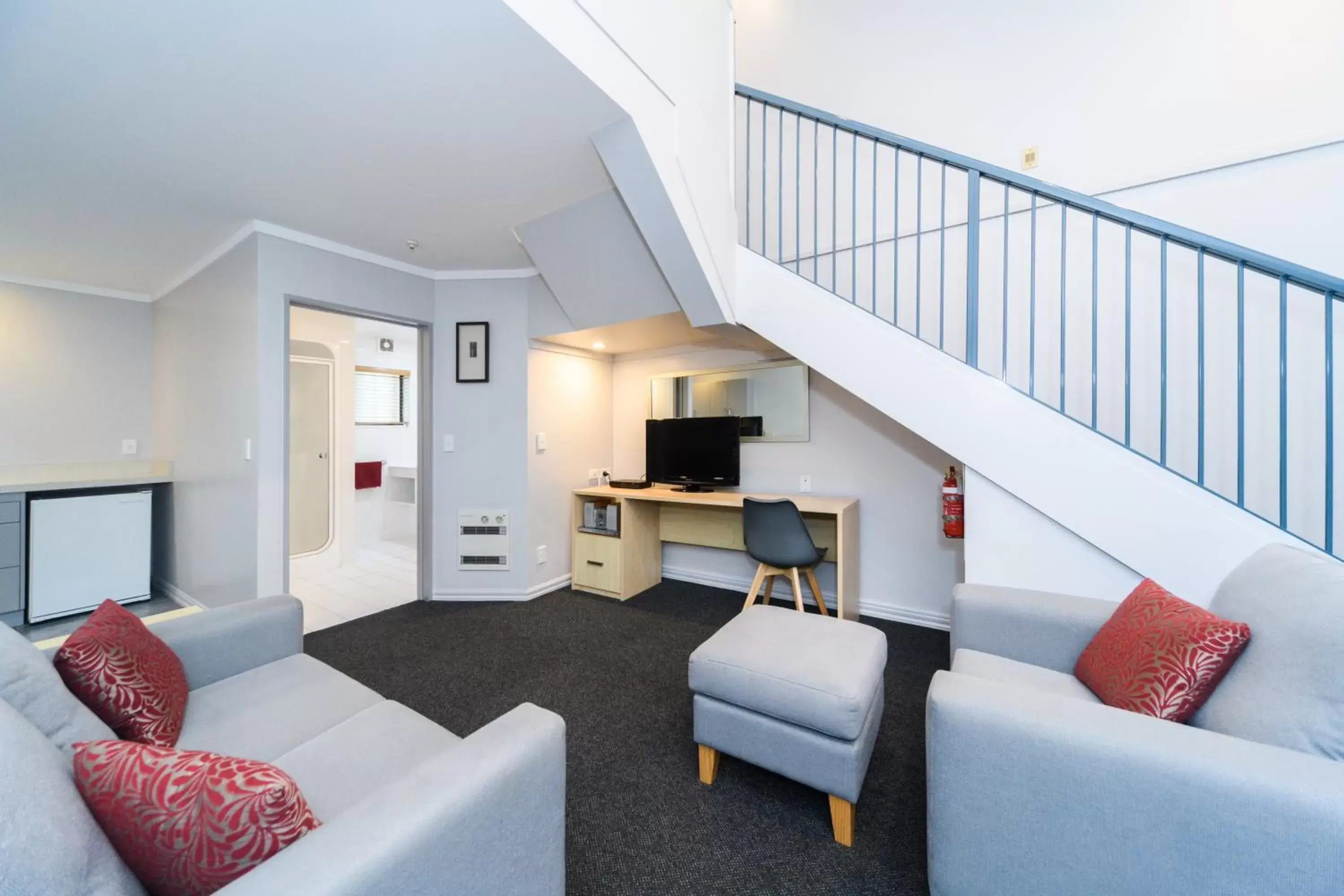 Seating Area in Aubyn Court Spa Motel