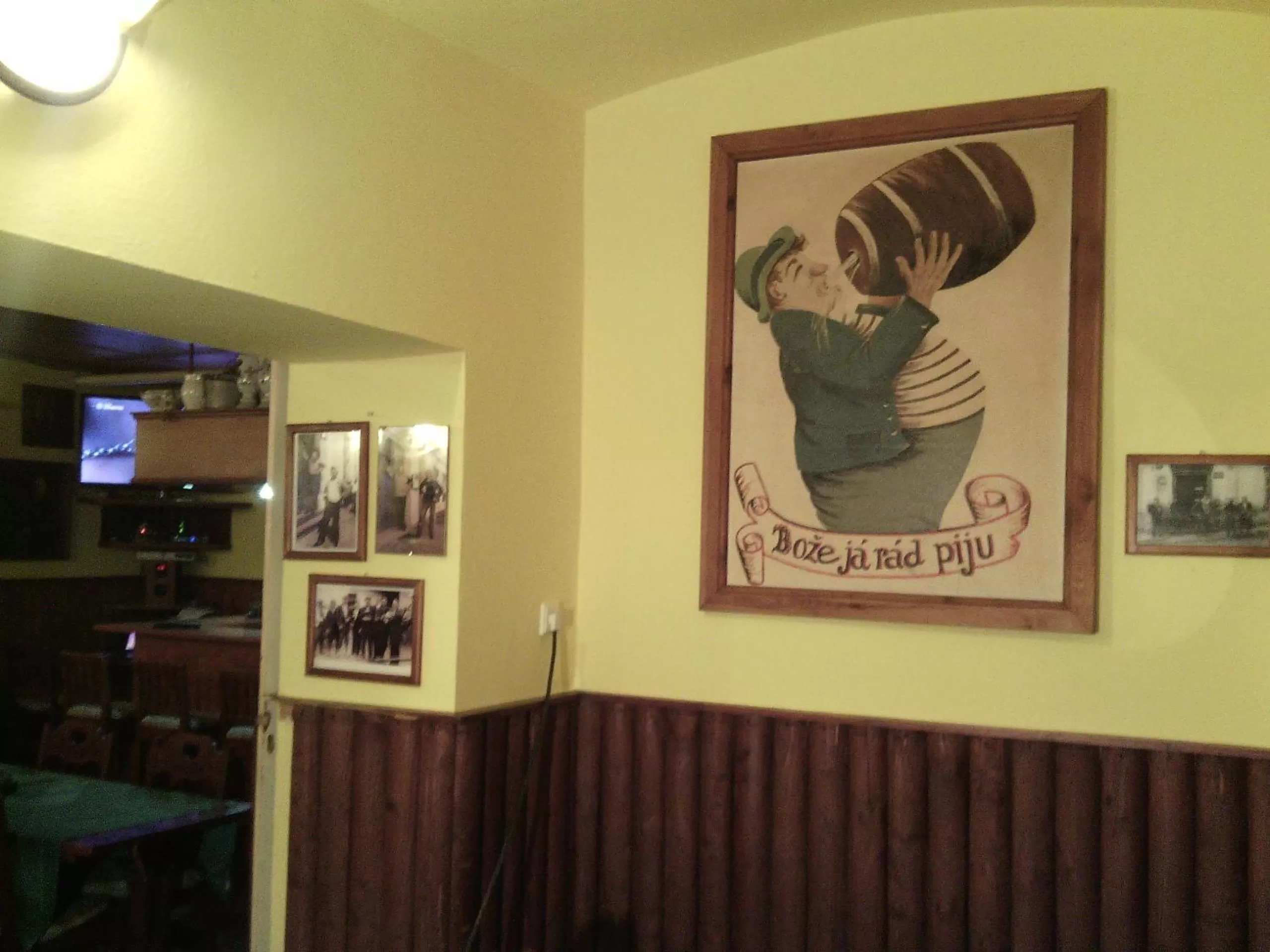 Restaurant/places to eat in Hostinec Peterka