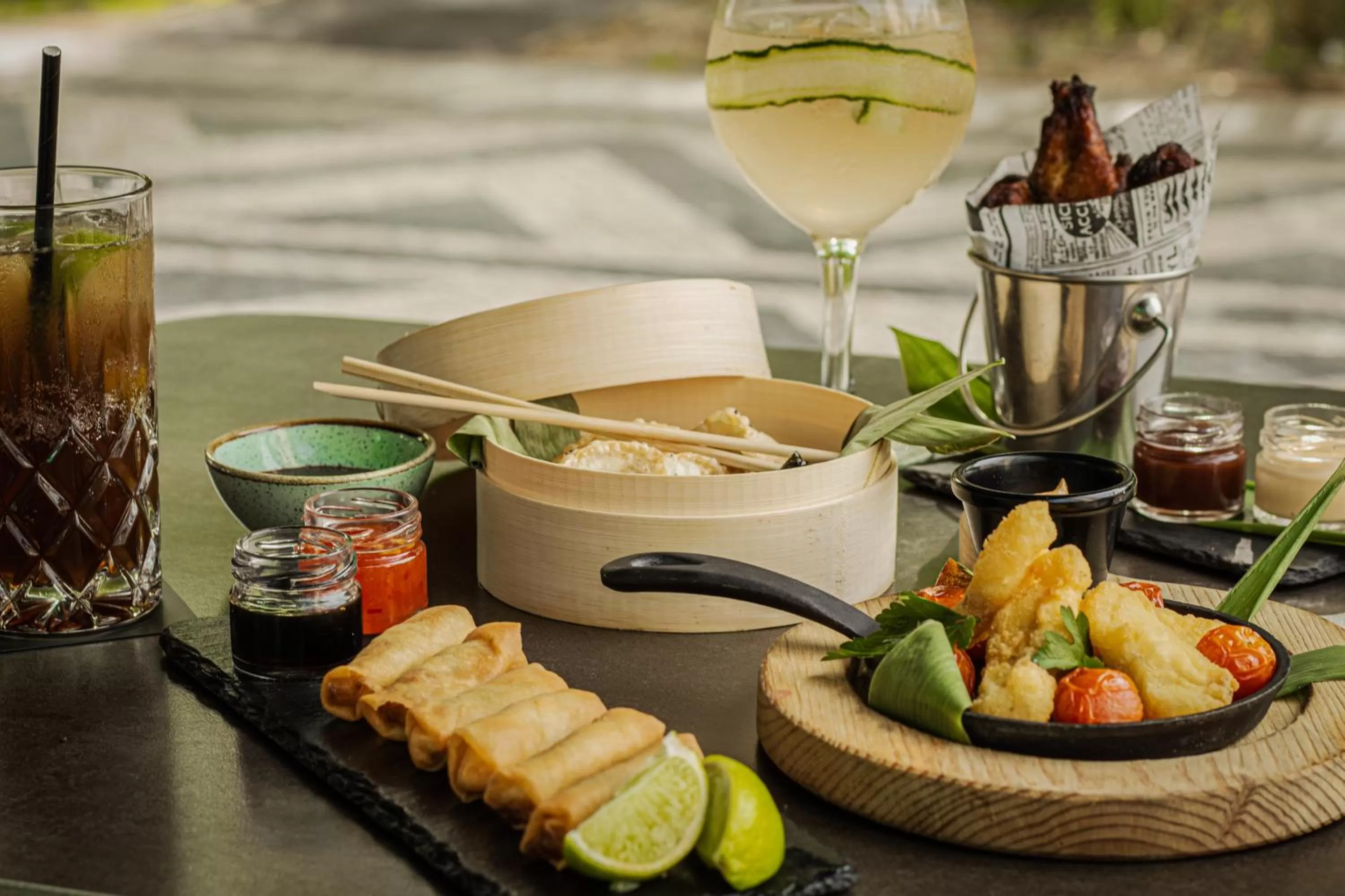 Restaurant/places to eat in EVOLUTION Lisboa Hotel