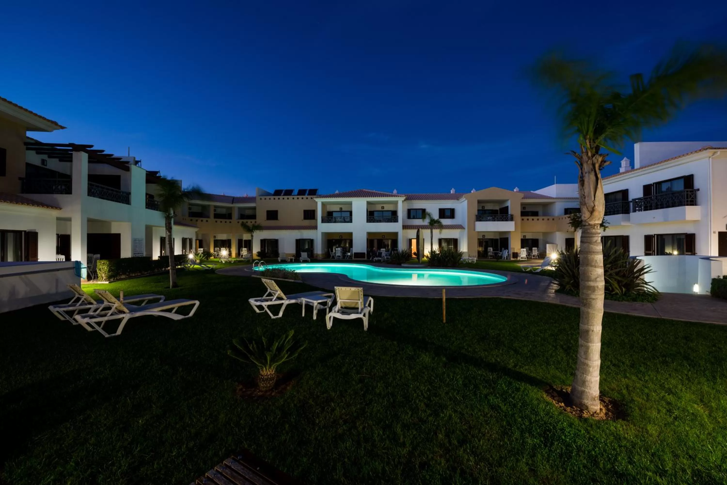 Facade/entrance, Swimming Pool in Sagres Time Apartamentos