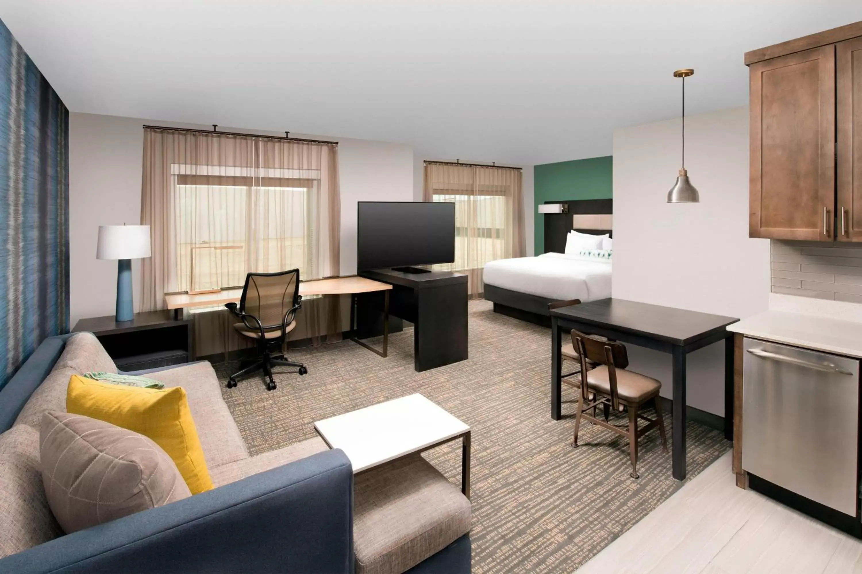 Photo of the whole room, Seating Area in Residence Inn by Marriott New Orleans Elmwood
