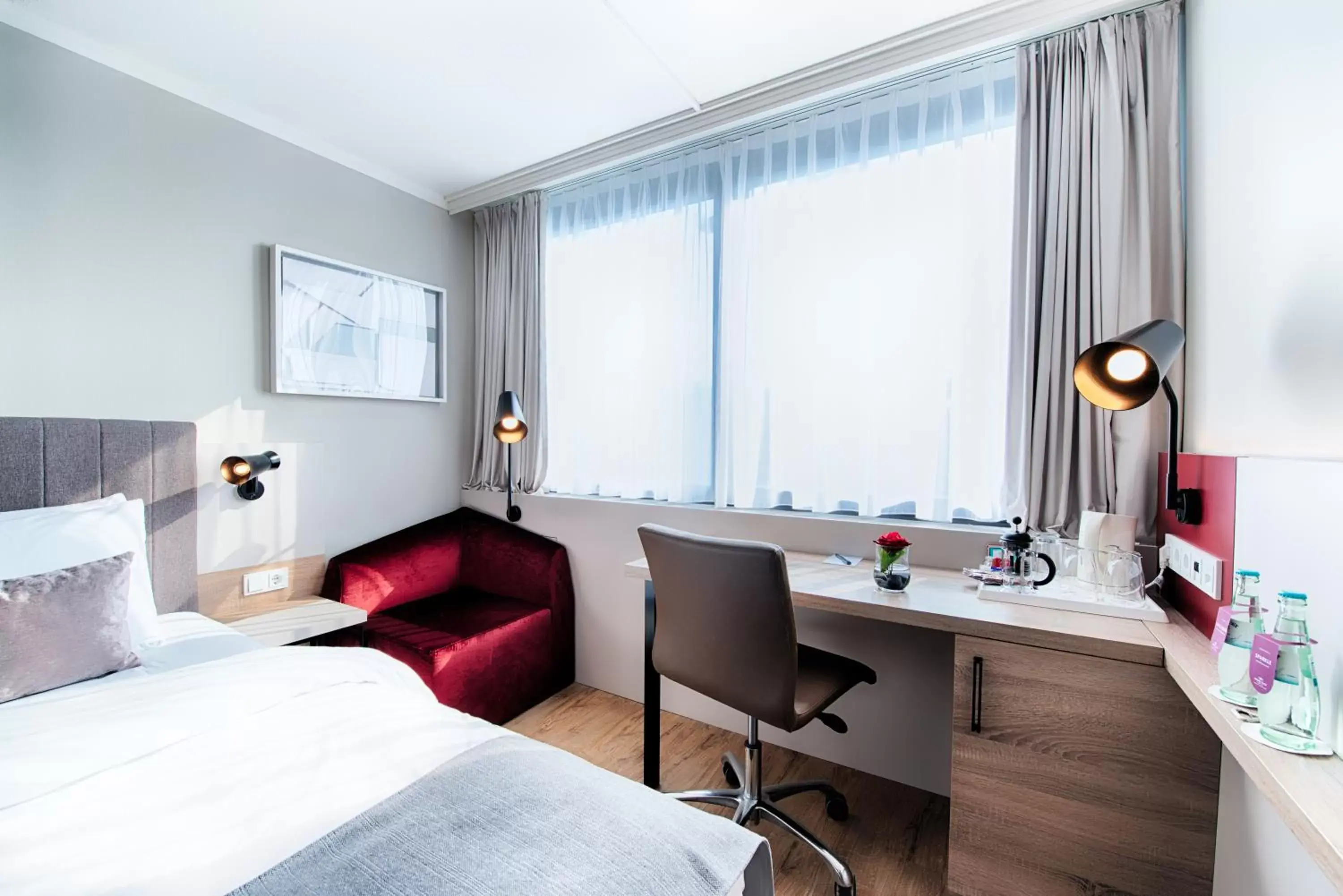 Standard Queen Room in Crowne Plaza Frankfurt Congress Hotel, an IHG Hotel