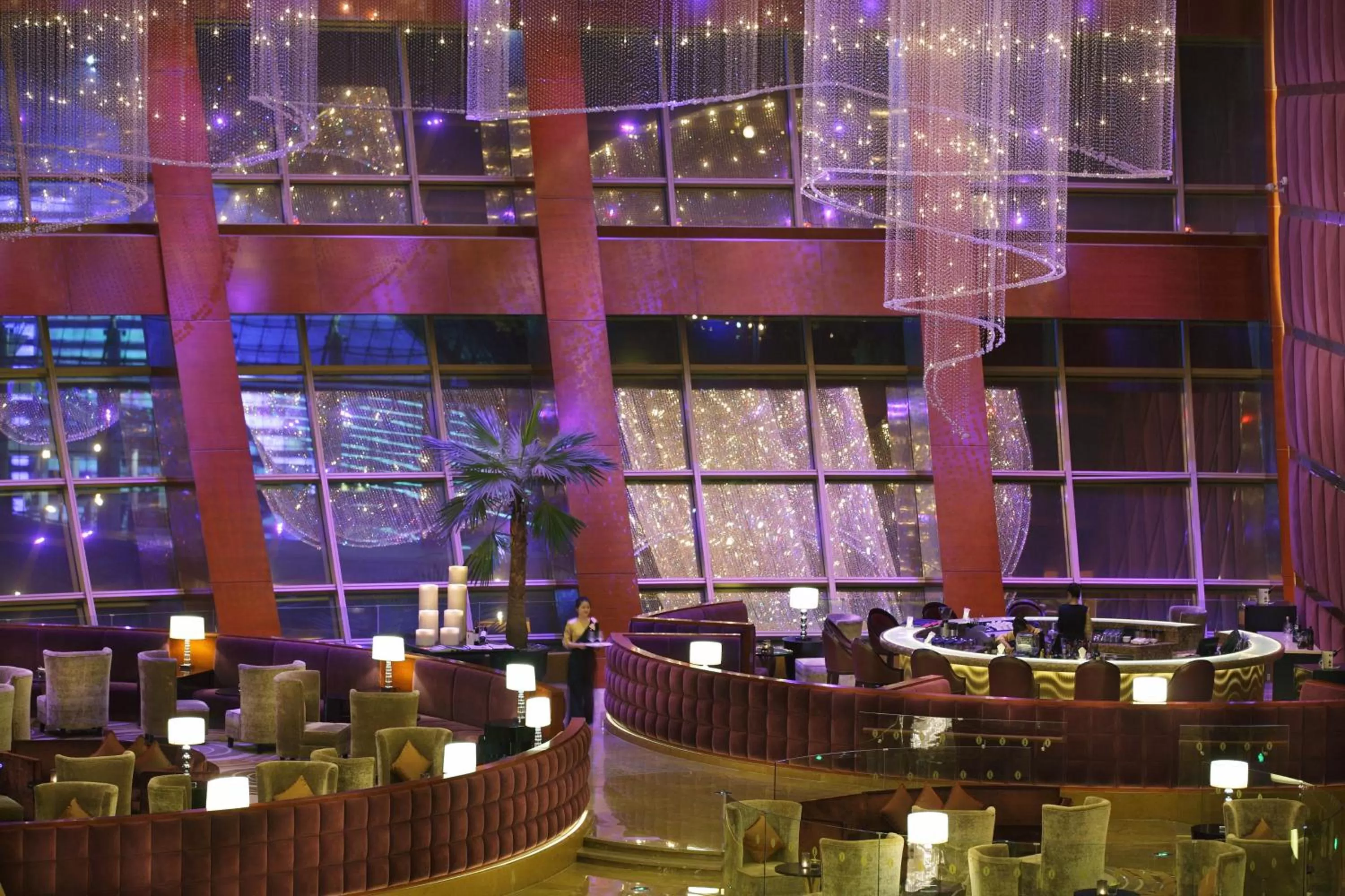 Lounge or bar in InterContinental Hangzhou ICC by IHG