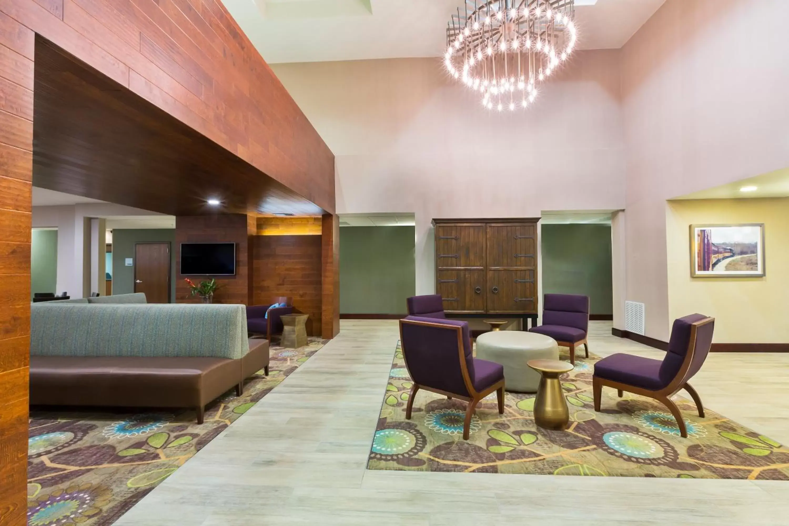 Property building, Lobby/Reception in Holiday Inn Express Palestine, an IHG Hotel