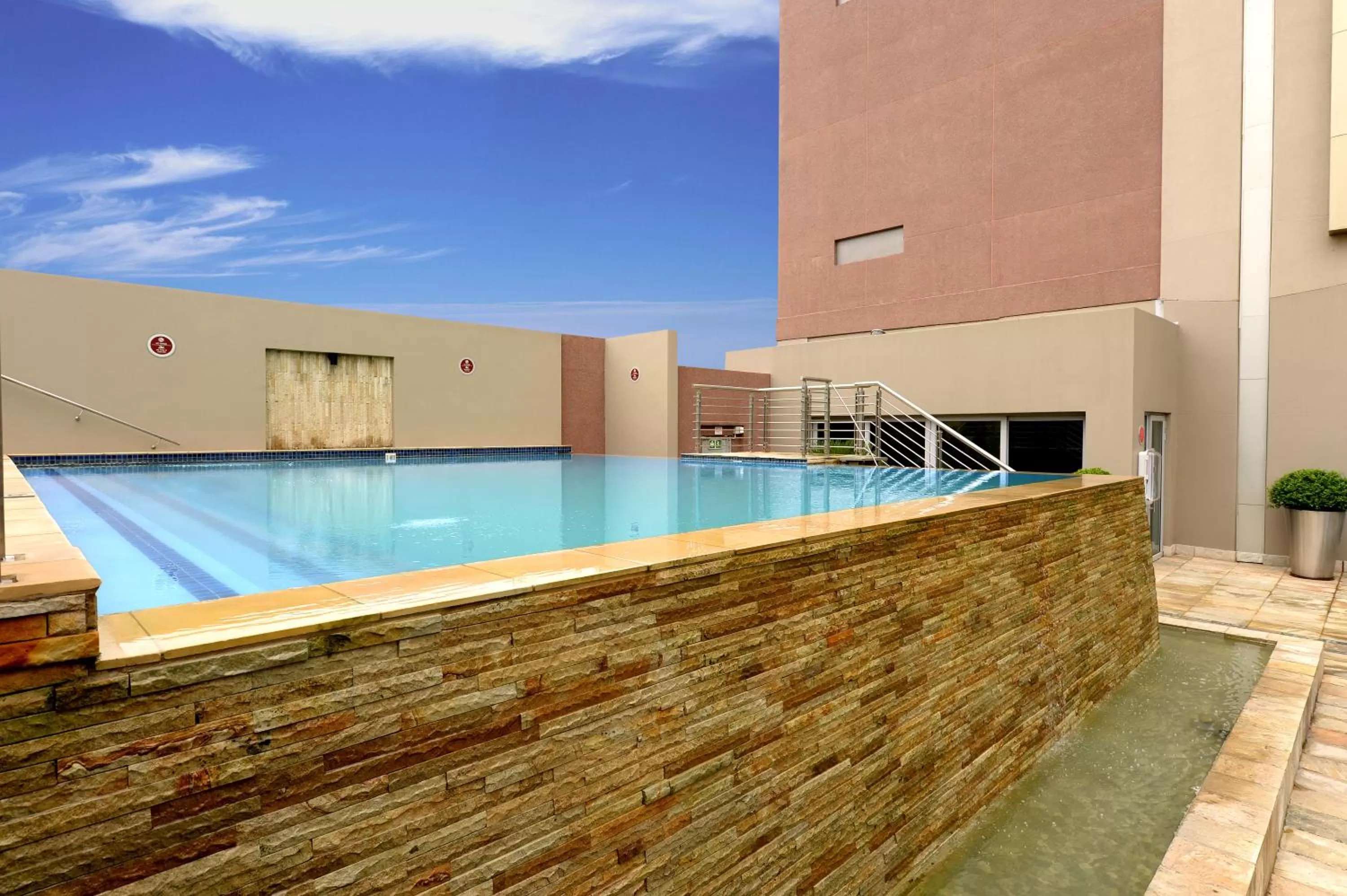 Spring in Southern Sun Rosebank, Johannesburg