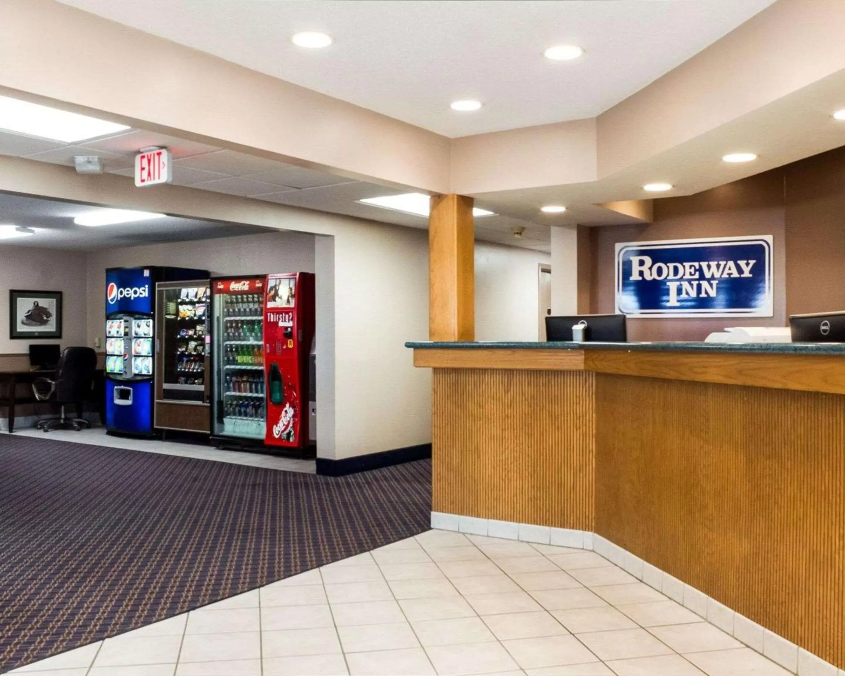 Lobby or reception in Rodeway Inn Fargo