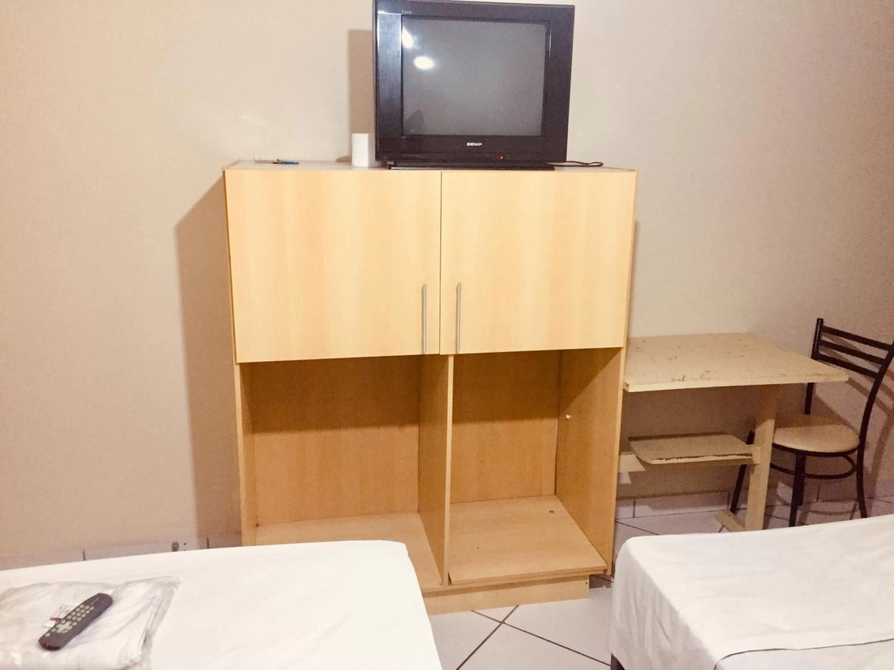 Bed in Hotel Oliveira