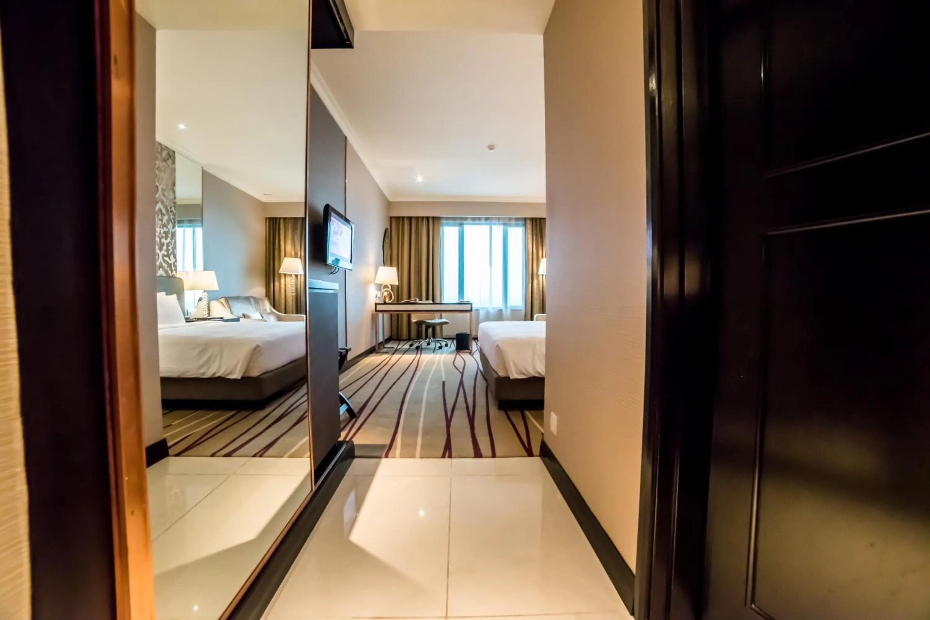 Coffee/tea facilities, Bed in Dorsett Kuala Lumpur