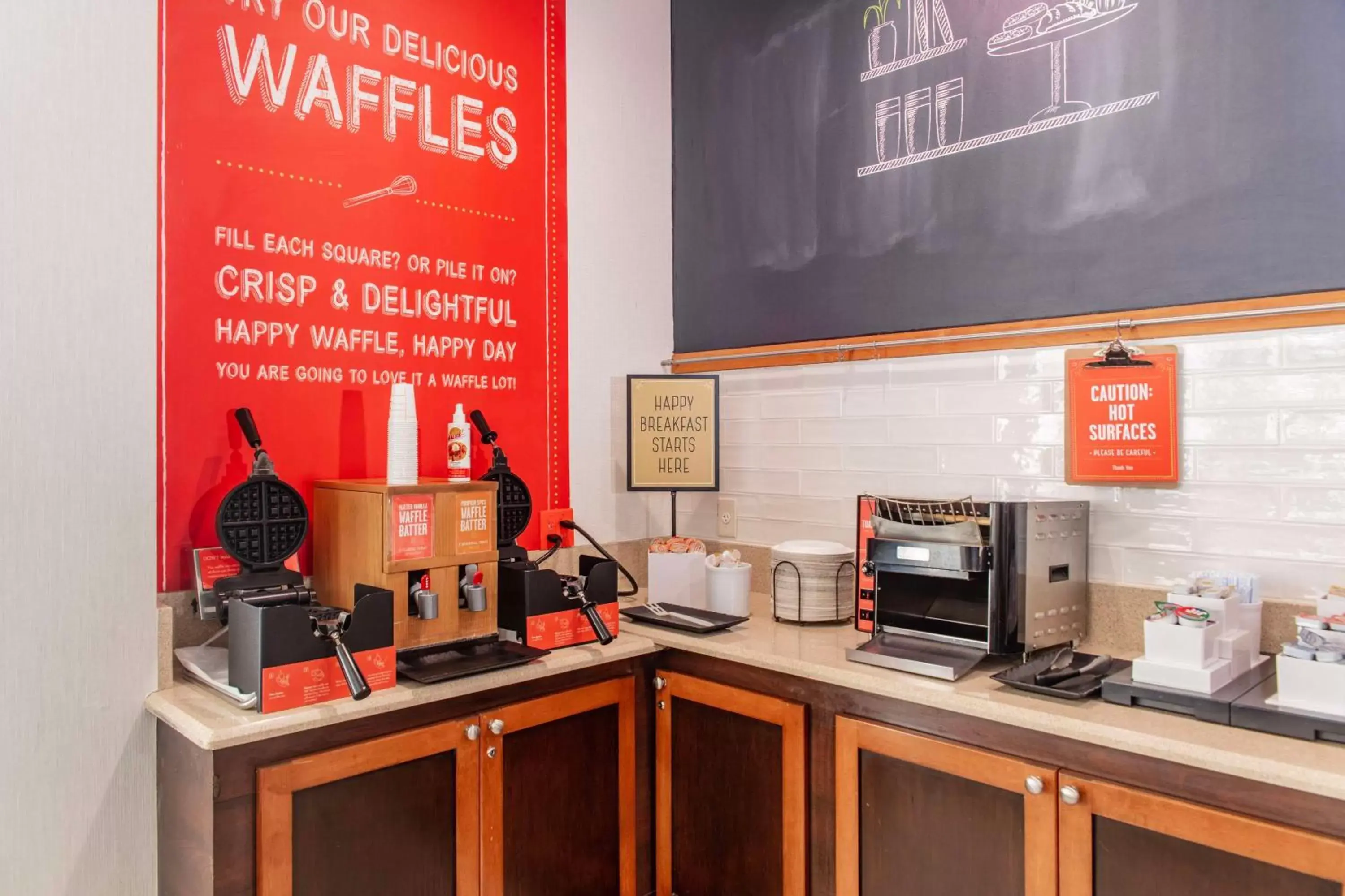 Breakfast, Kitchen/Kitchenette in Hampton Inn Pembroke Pines