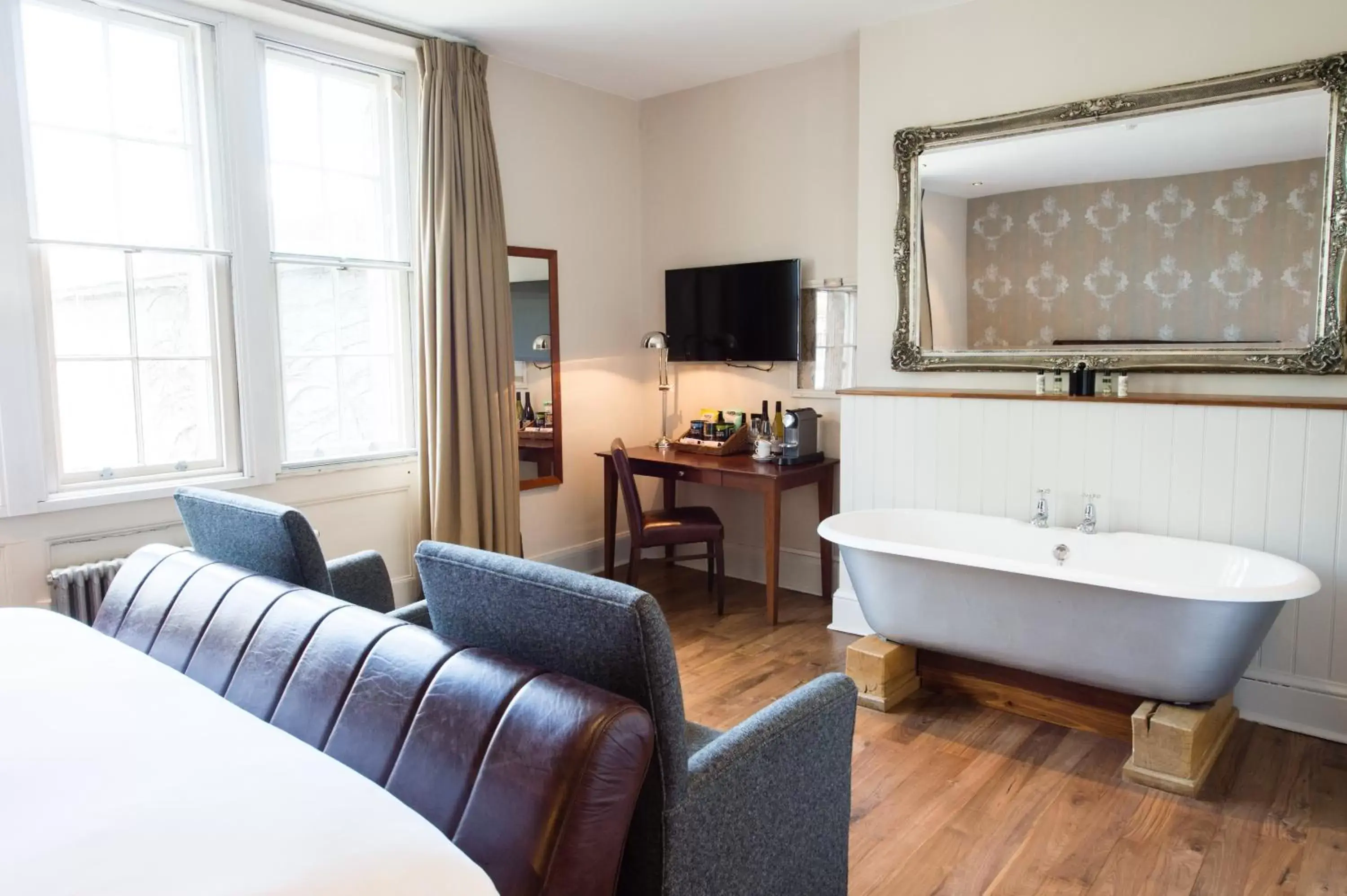 Bedroom, TV/Entertainment Center in Hotel Du Vin & Bistro Tunbridge Wells