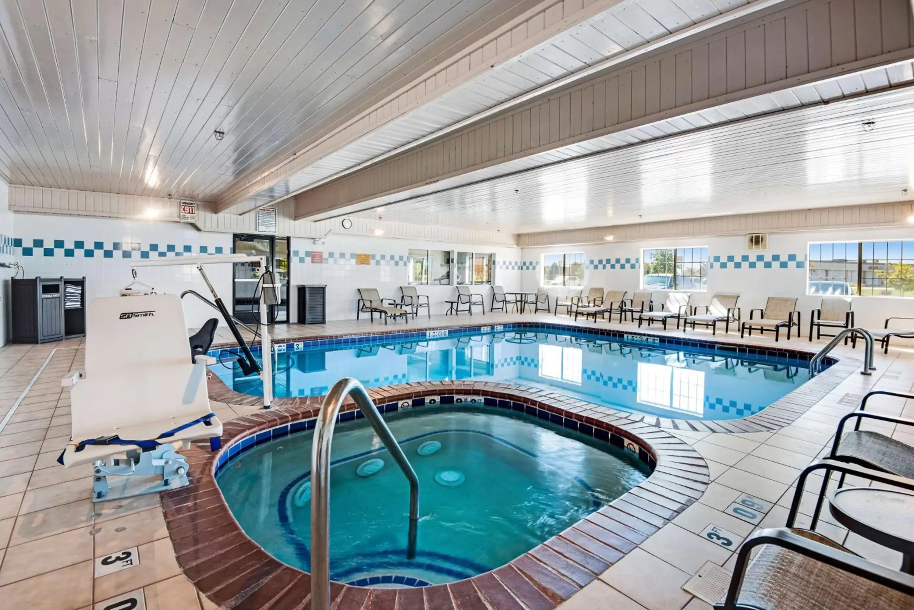 Activities, Swimming Pool in Best Western Firestone Inn & Suites