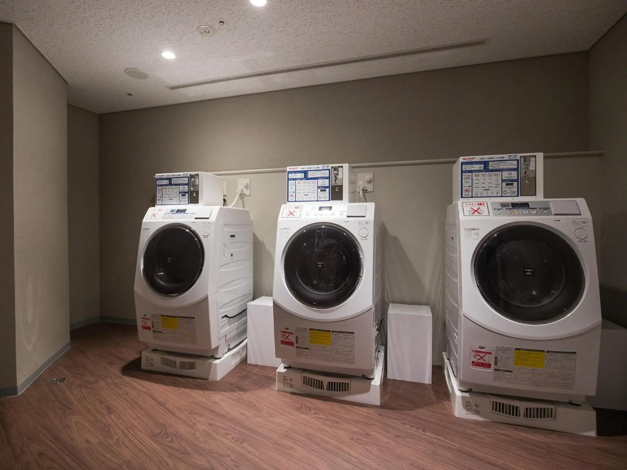 Area and facilities in JR Kyushu Hotel Blossom Naha