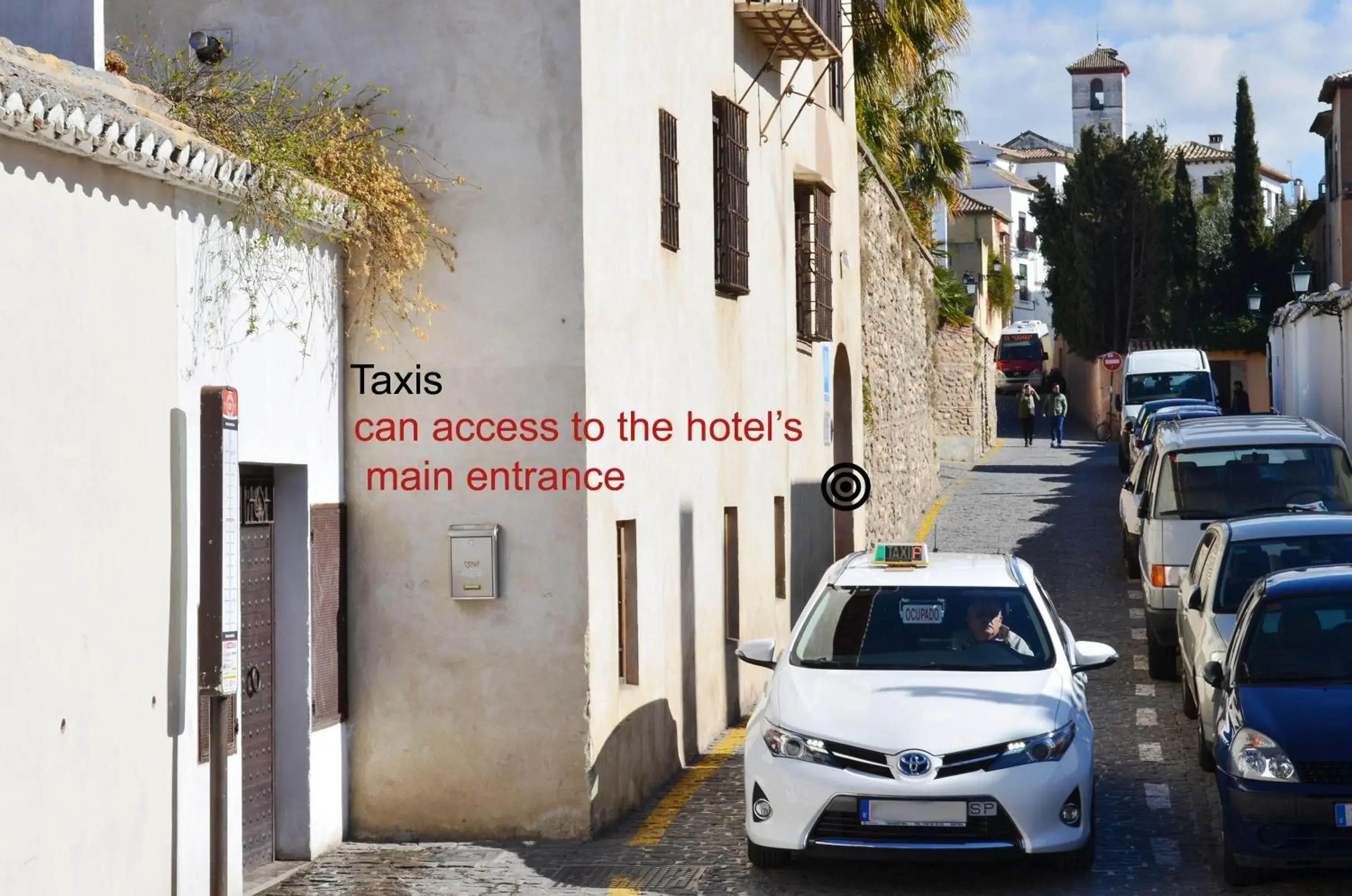 Facade/entrance in Hotel Santa Isabel La Real