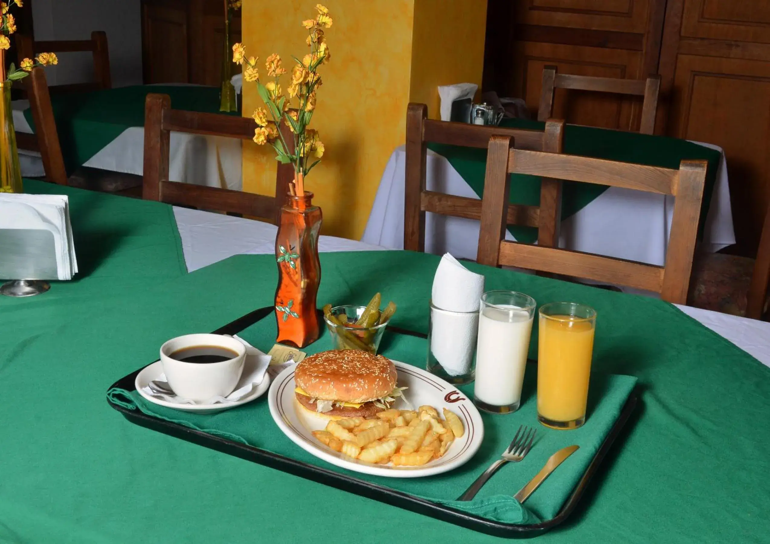 Restaurant/places to eat in Hotel Las Fuentes