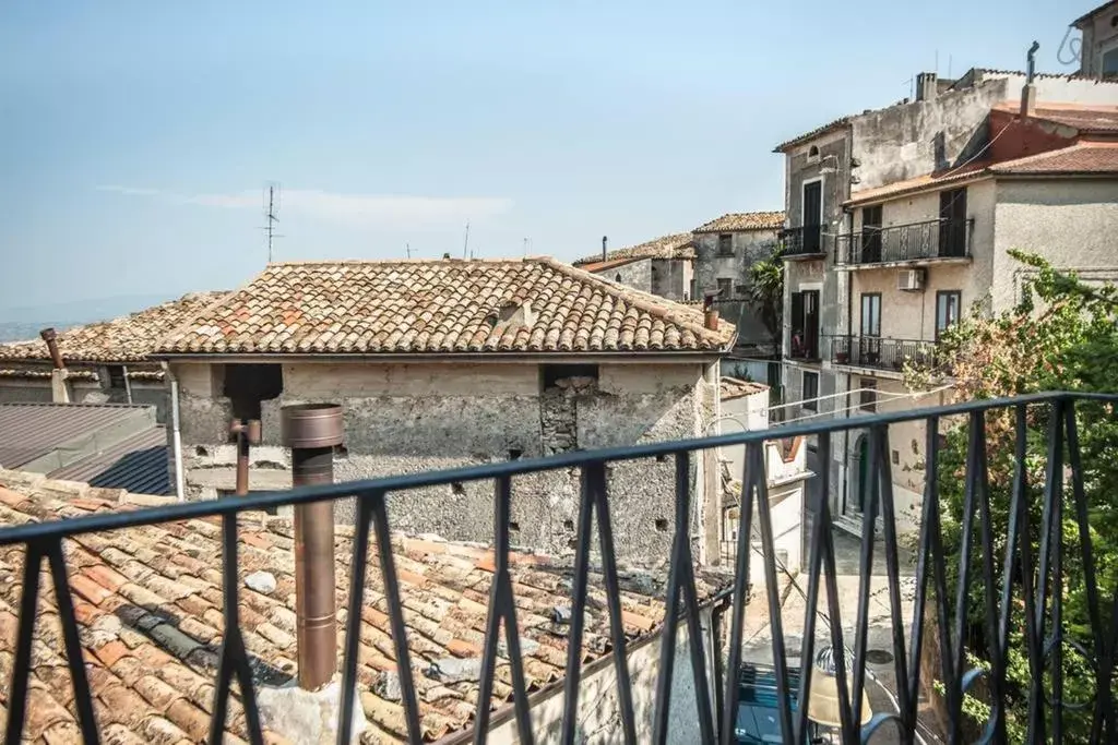 Garden view, Balcony/Terrace in Casamuseo del Risorgimento