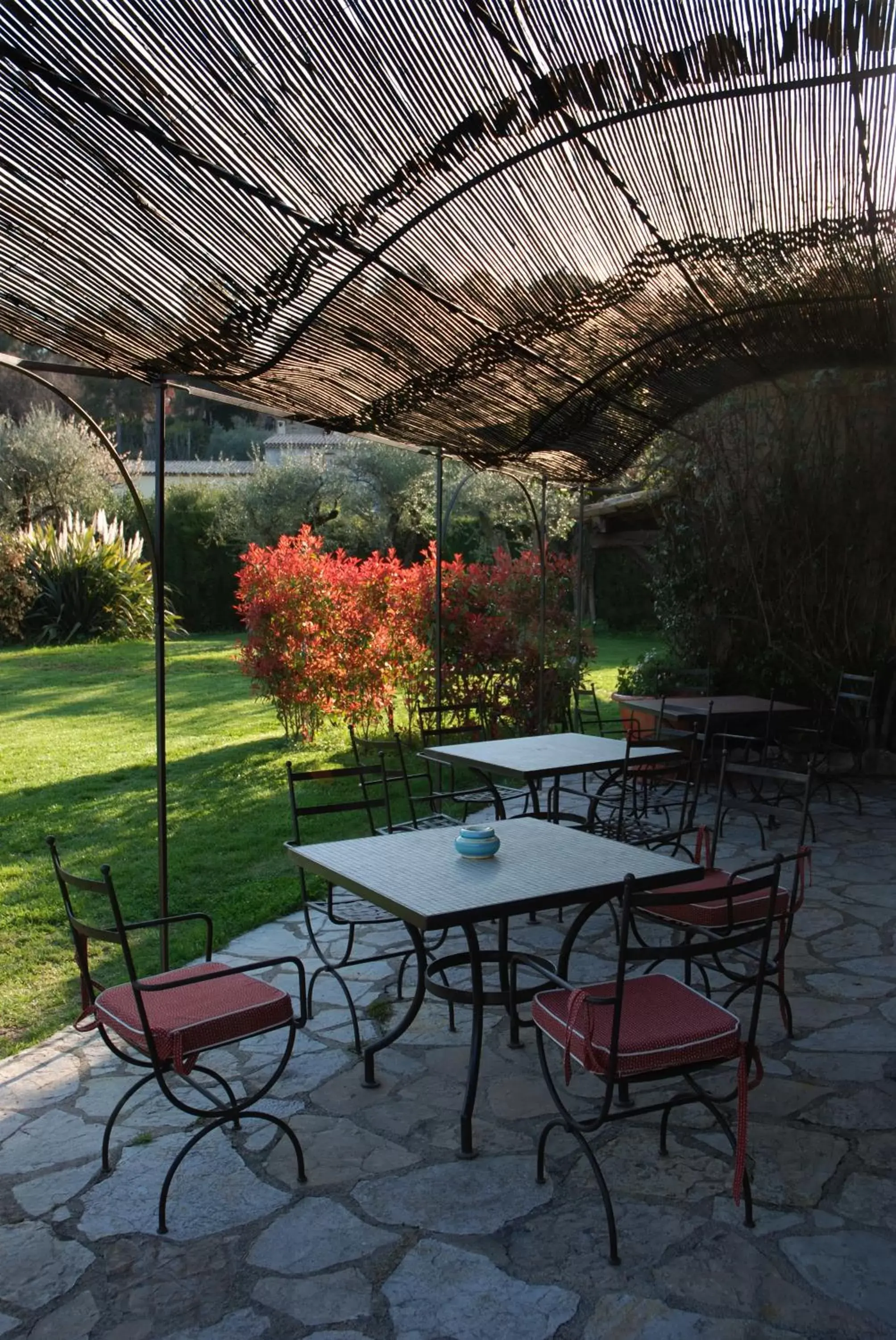 Patio in Hôtel du Clos