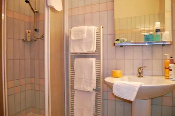 Bathroom in Hotel Olimpia