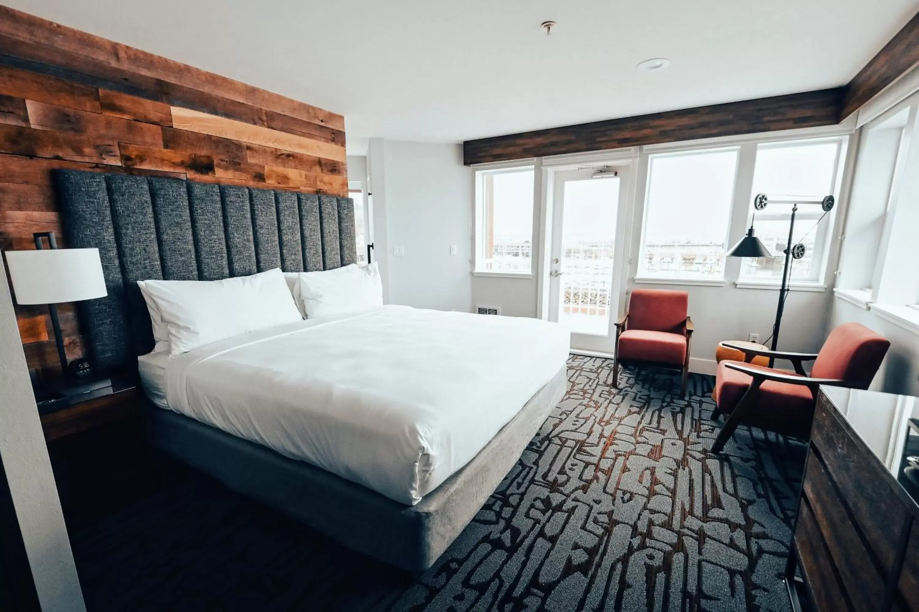 Bed in Cannery Pier Hotel & Spa