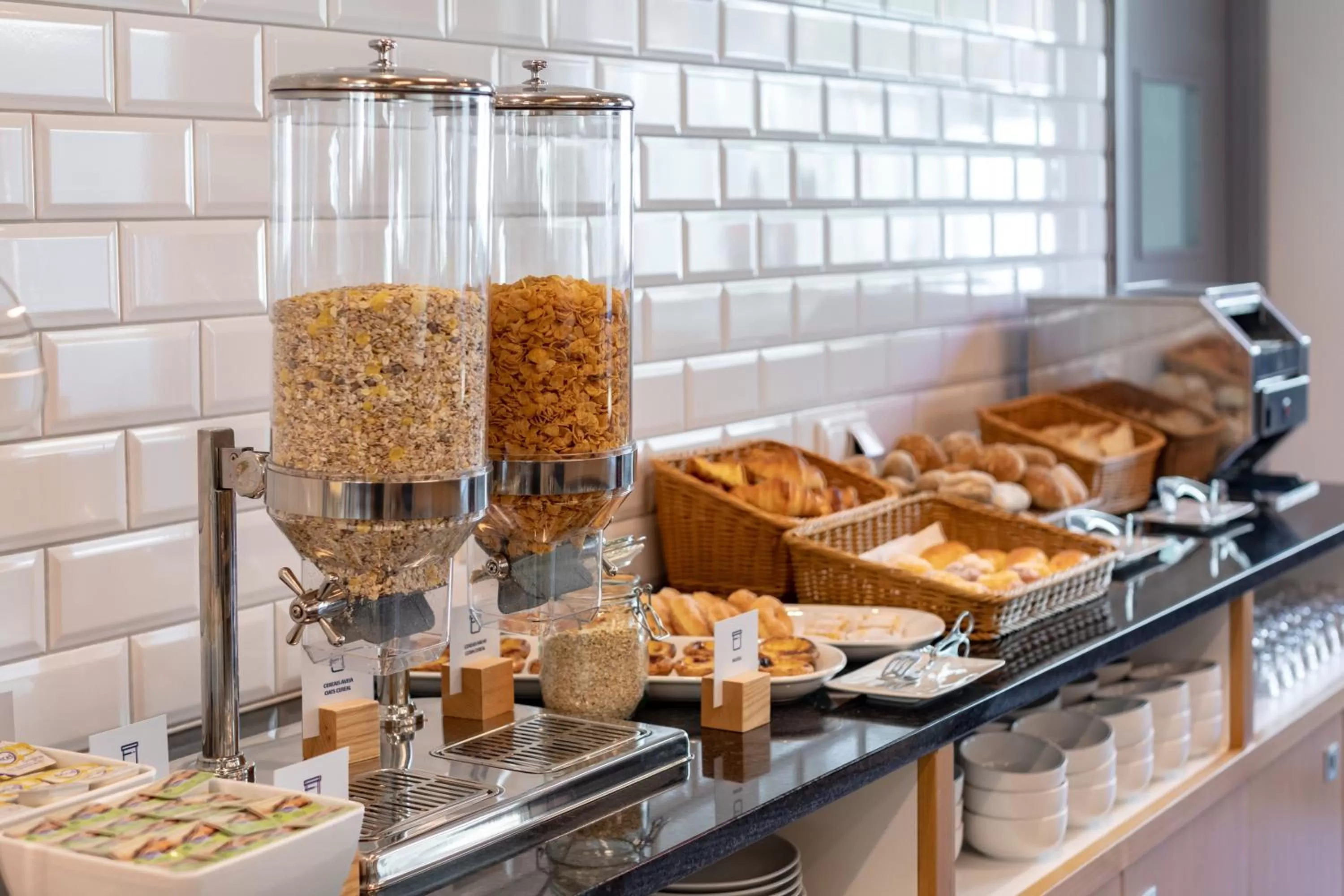 Breakfast in Holiday Inn Express - Lisbon - Plaza Saldanha by IHG