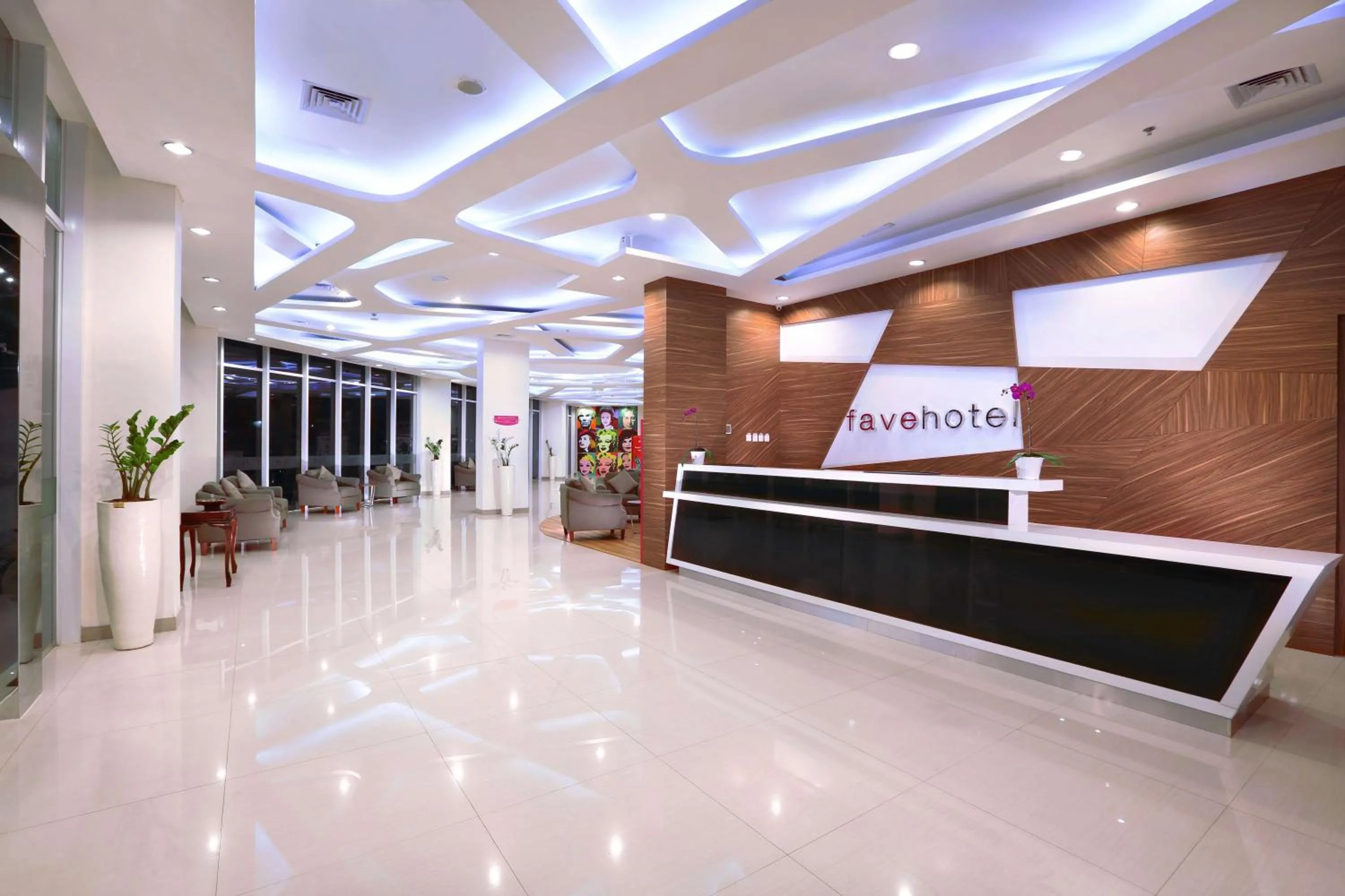 Lobby or reception in favehotel Jababeka Cikarang