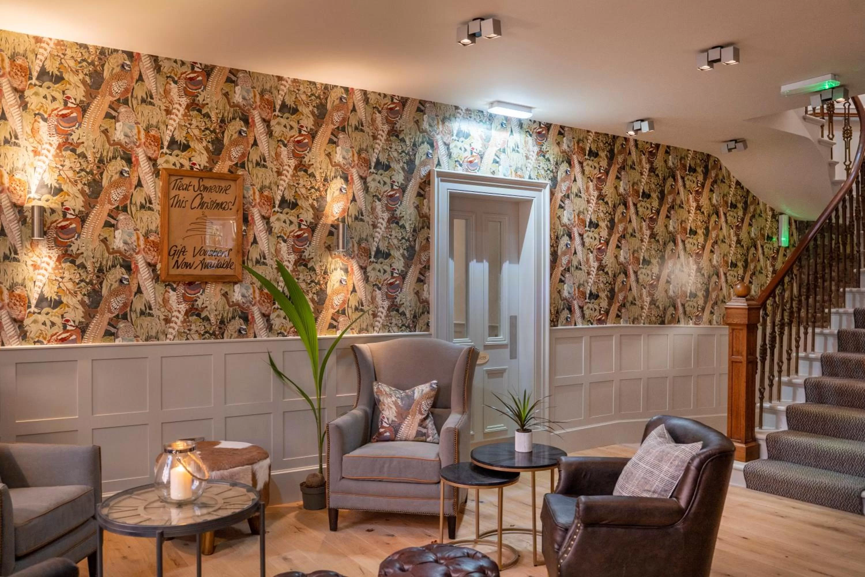 Guests in The Woodside