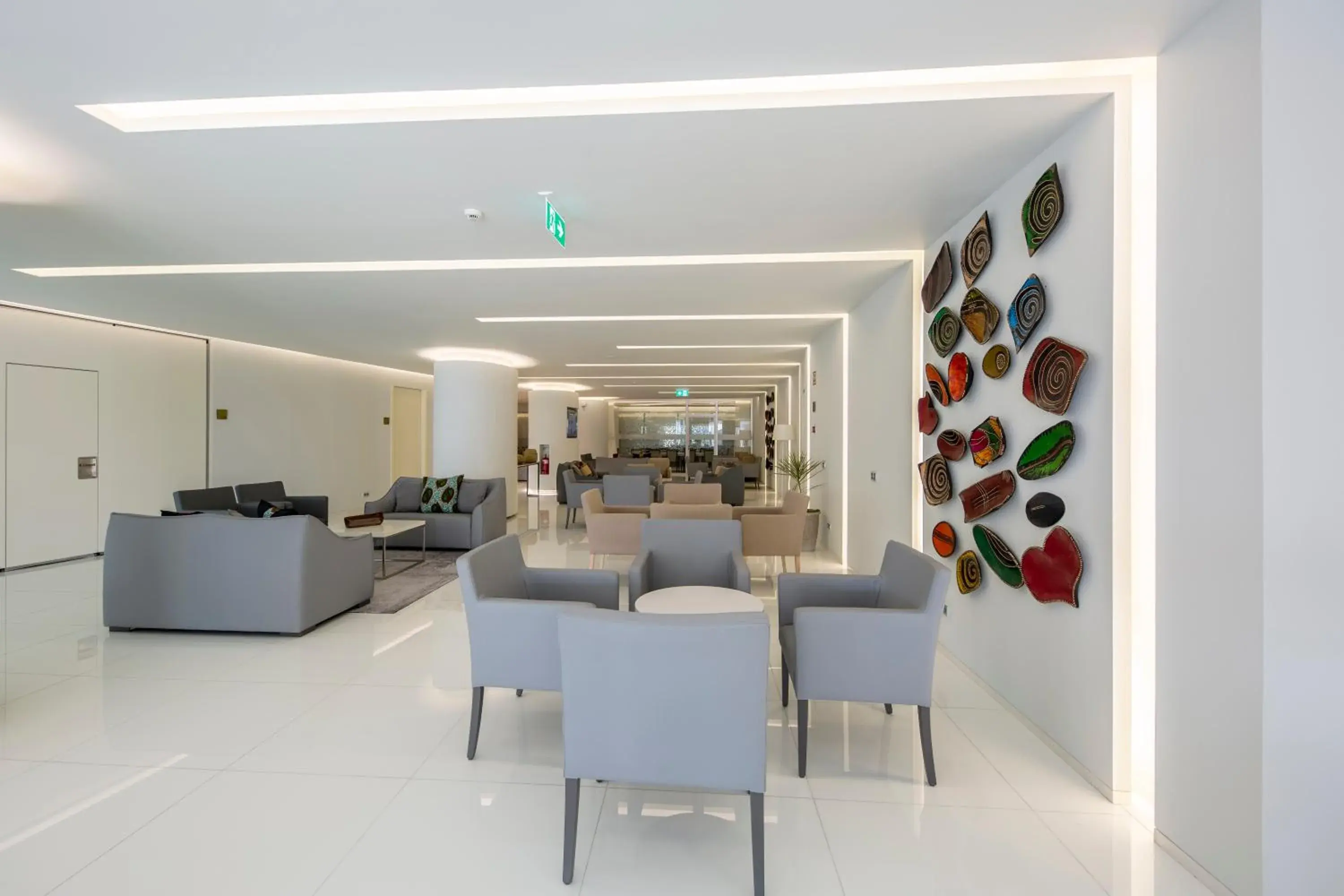 Lounge or bar, Seating Area in Meliá Maputo Sky