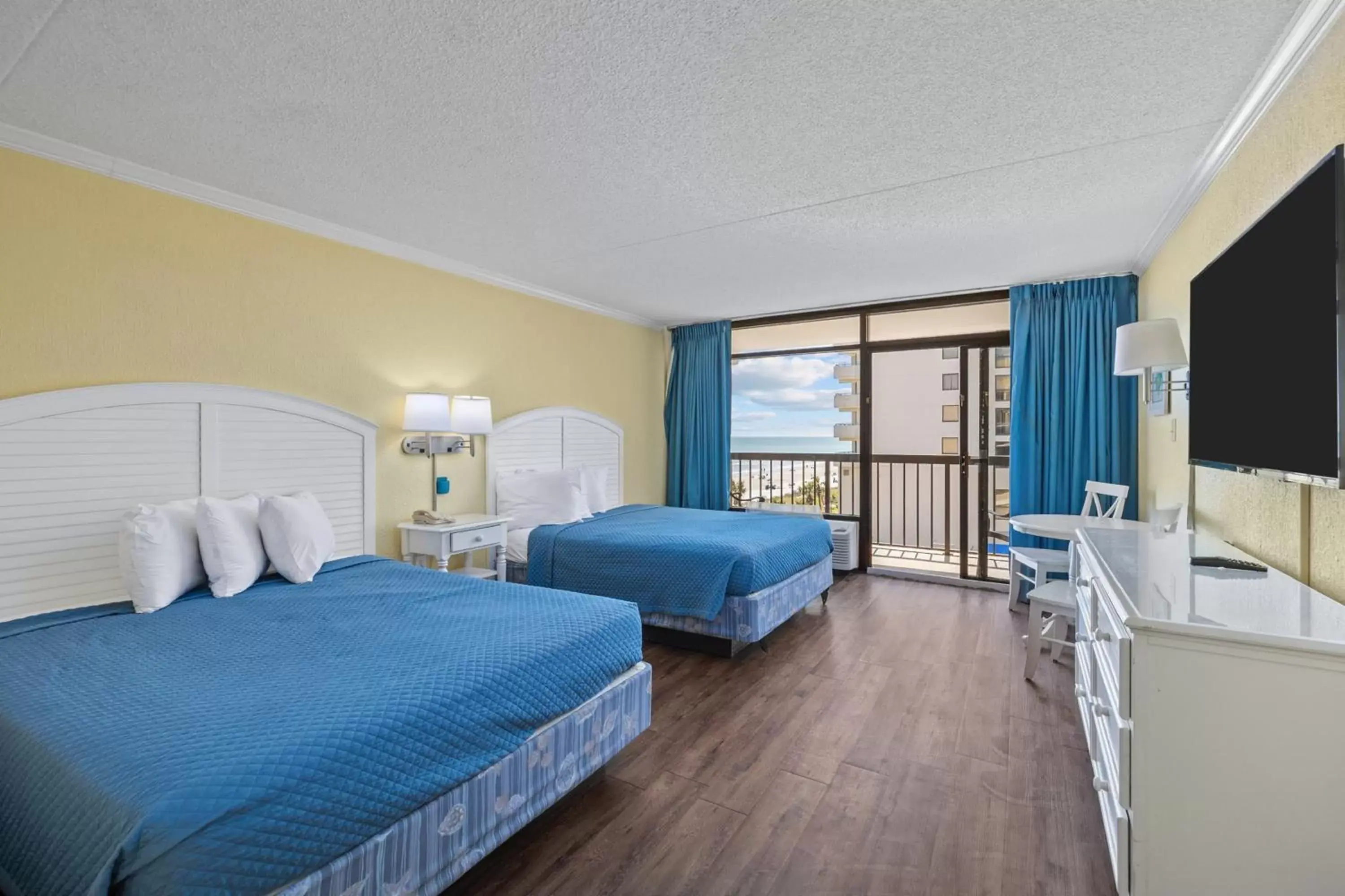 Bedroom in North Shore Oceanfront Resort Hotel