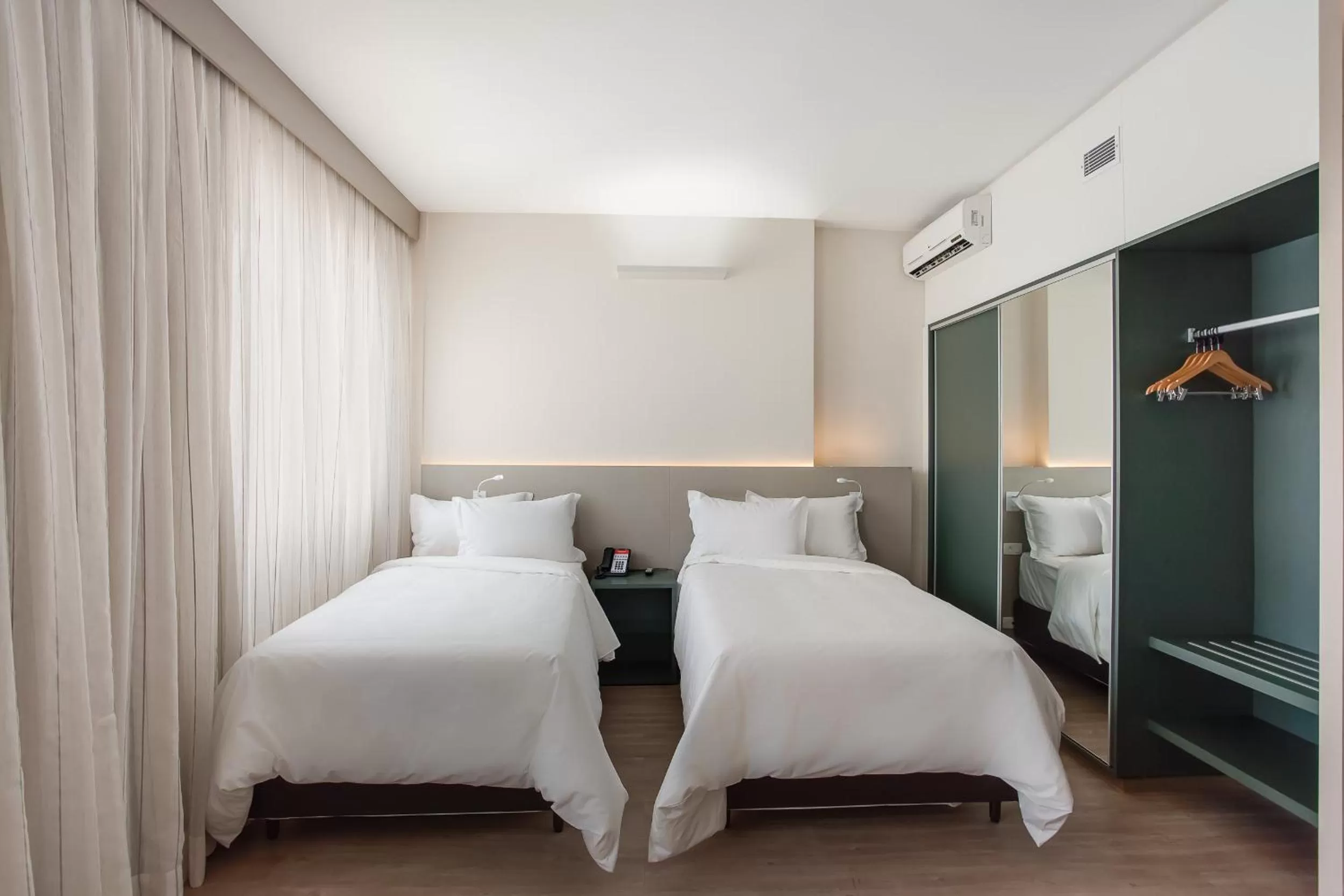 Twin Suite – 2 single beds in eSuites Virgínia Luxemburgo