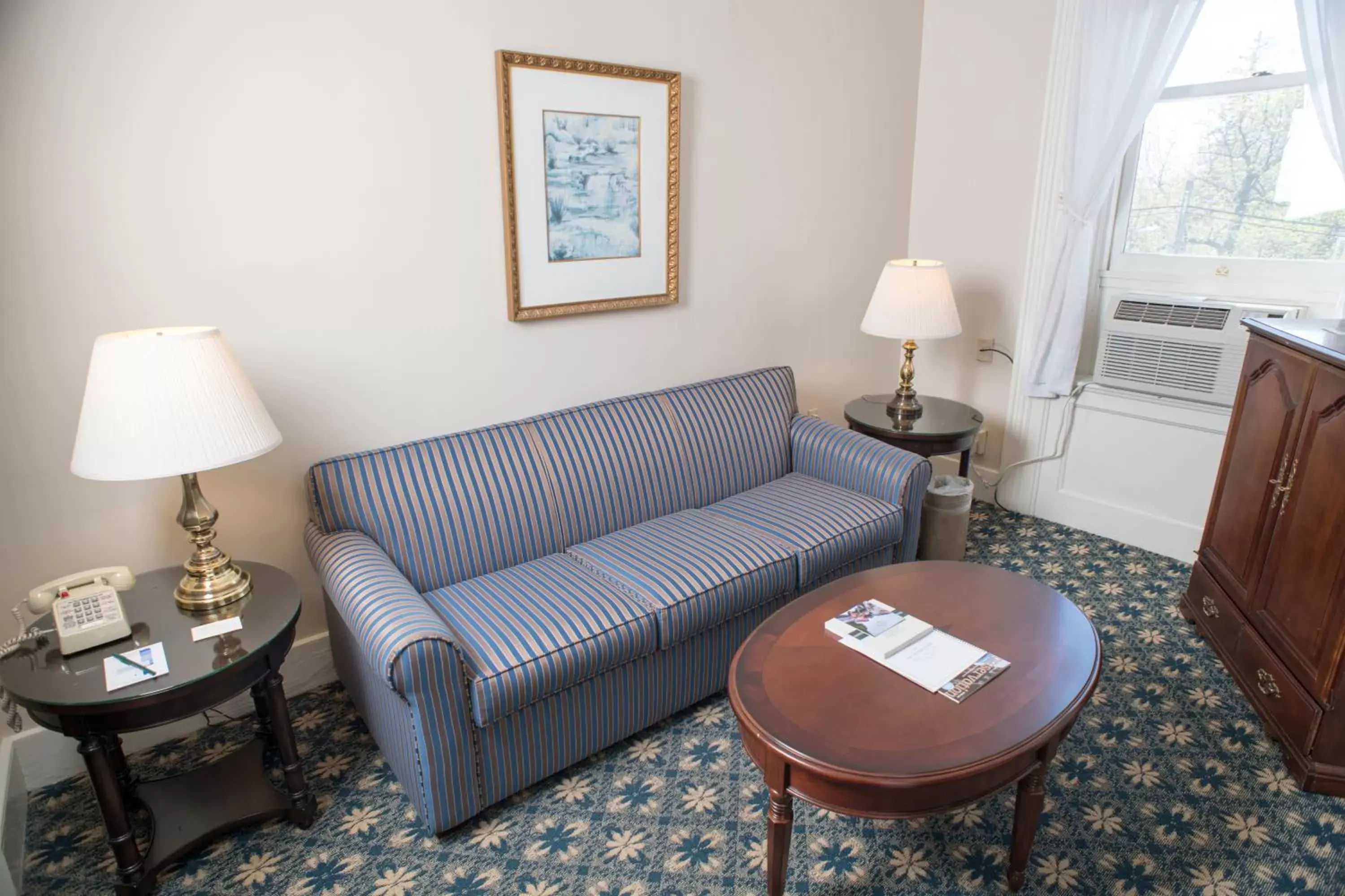 Seating Area in Middlebury Inn