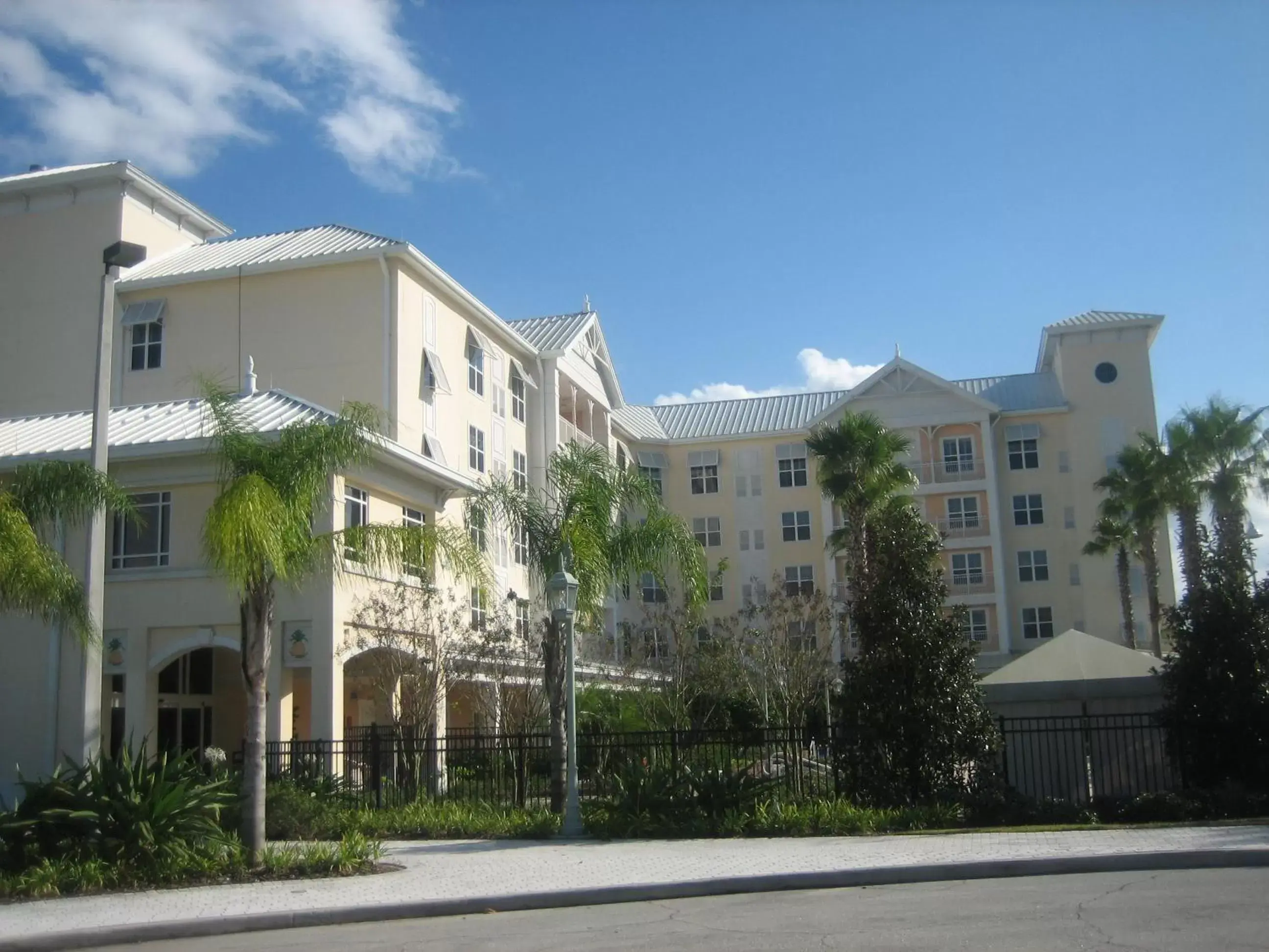 Facade/entrance, Property Building in Monumental Hotel Orlando