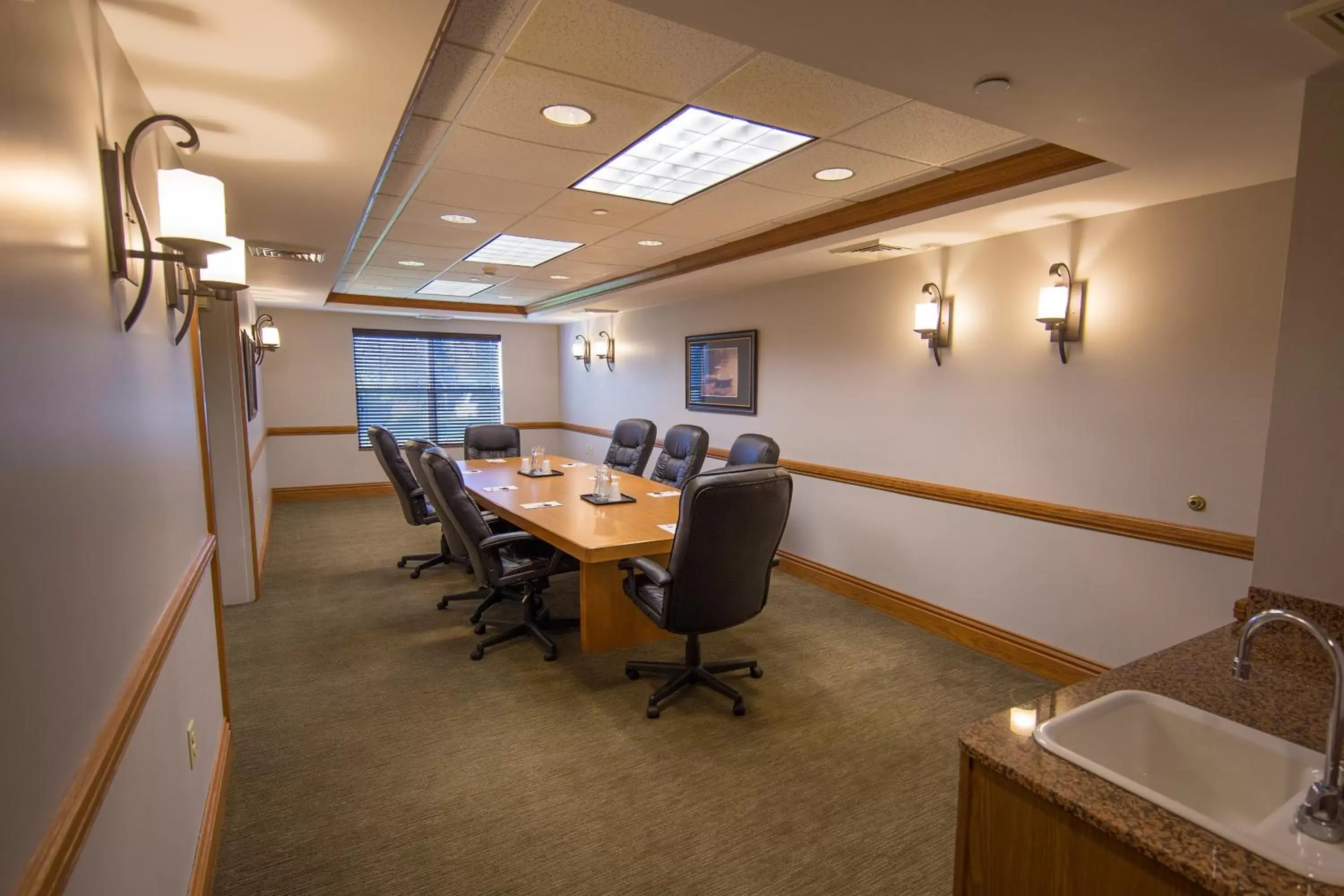 Meeting/conference room in Country Inn & Suites by Radisson, Portage, IN