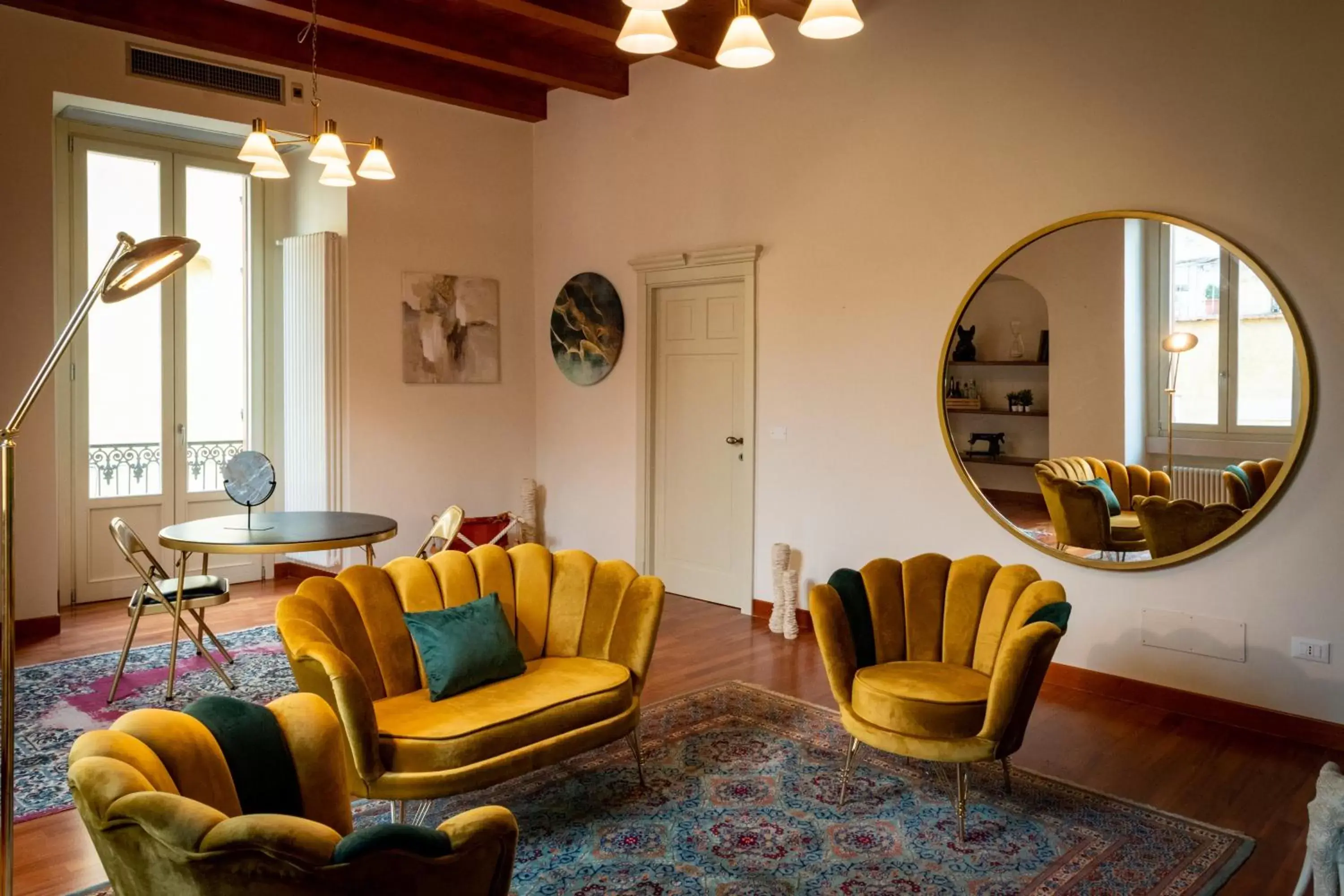 Communal lounge/ TV room, Seating Area in Borgo Antico B&b