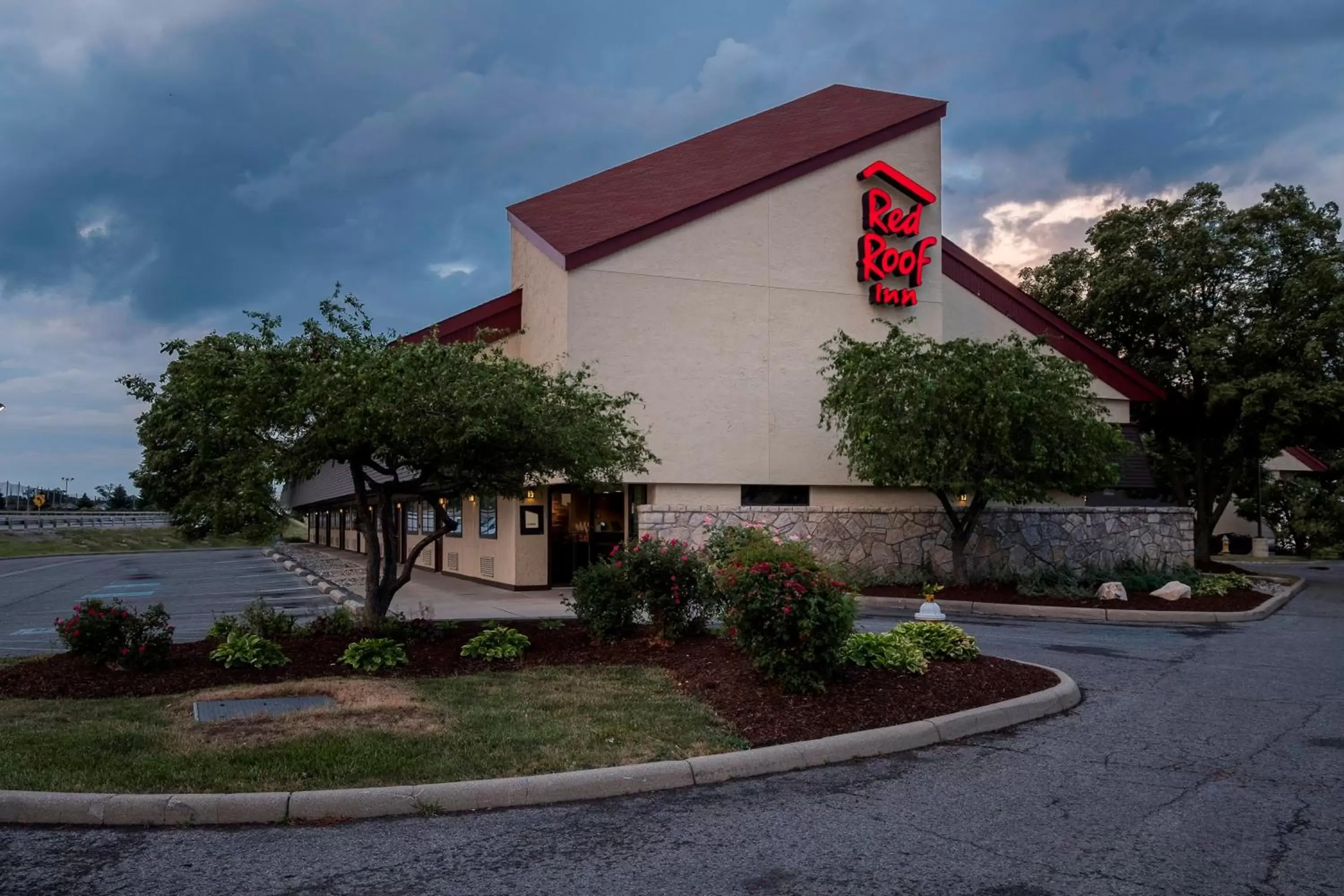 Property Building in Red Roof Inn Toledo - Maumee