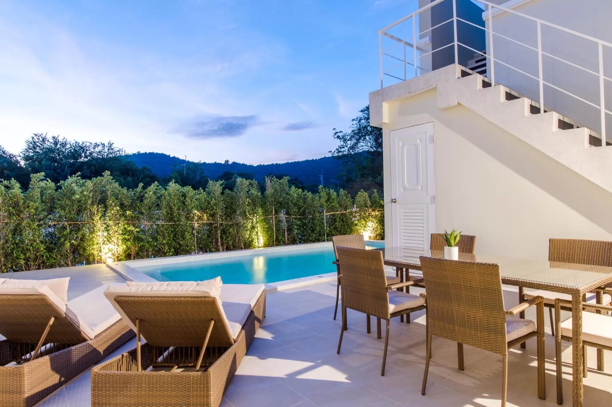 Property building in Oriental Beach Pearl Resort